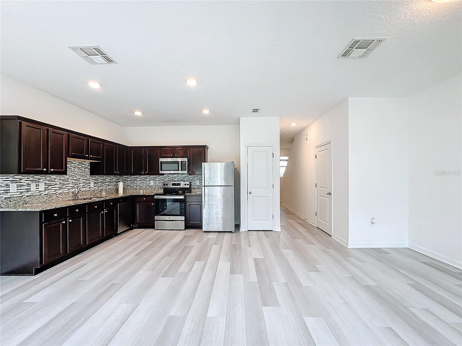 947 GRANDIN ST, DAVENPORT, FL, 33837
