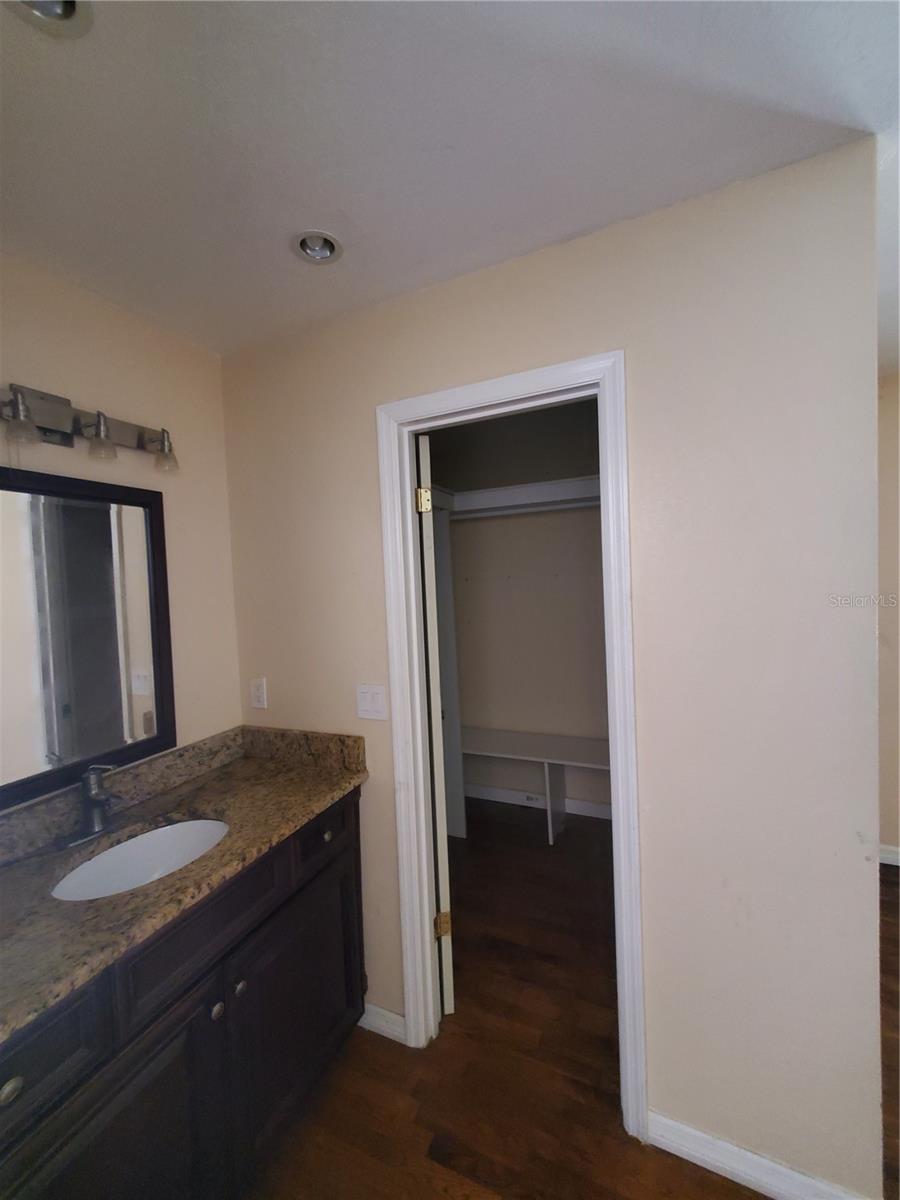 5581 AEOLUS WAY, ORLANDO, FL, 32808