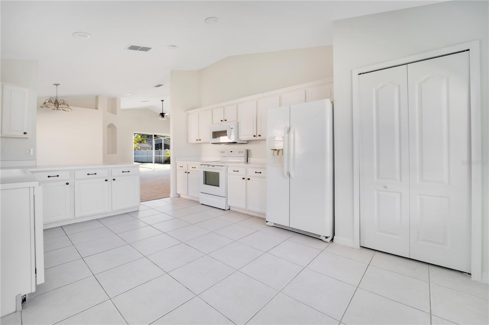3002 FOREST FERN CT, LAND O LAKES, FL, 34638
