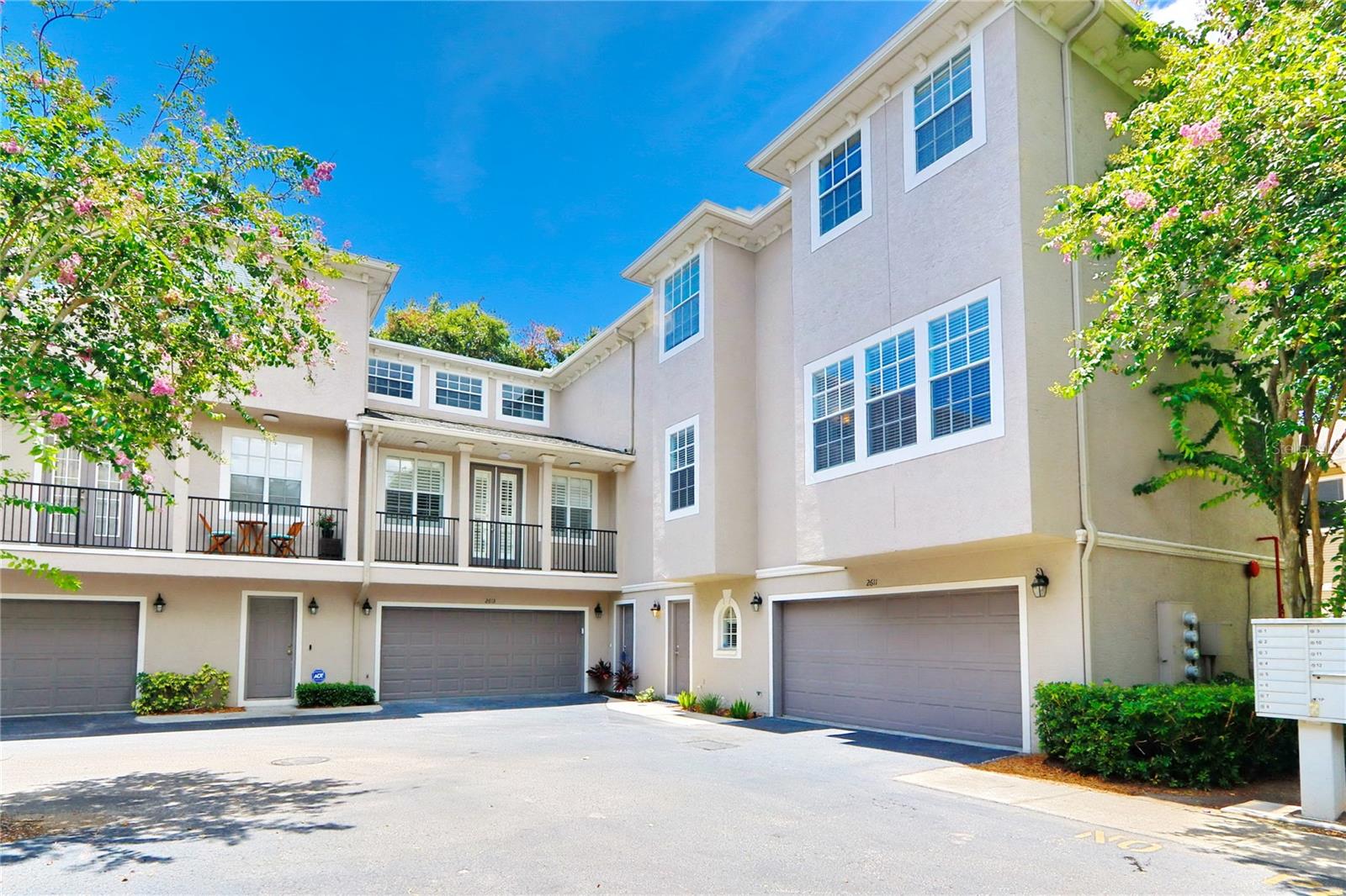 2611 ESPANA CT, TAMPA, FL, 33609