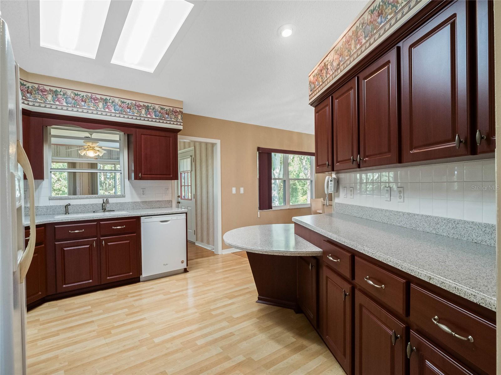 26721 RACQUET CIR, LEESBURG, FL, 34748