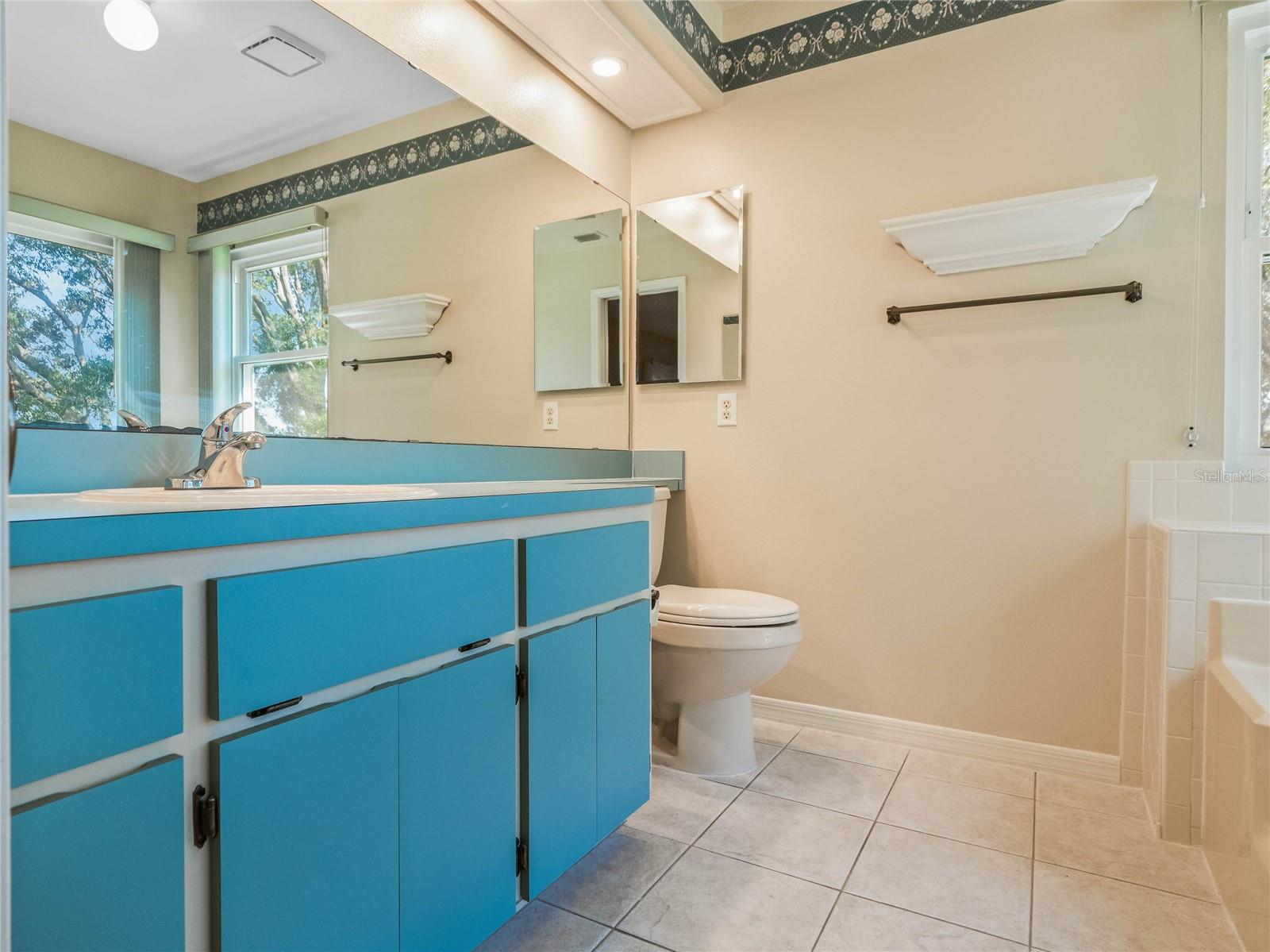 26721 RACQUET CIR, LEESBURG, FL, 34748