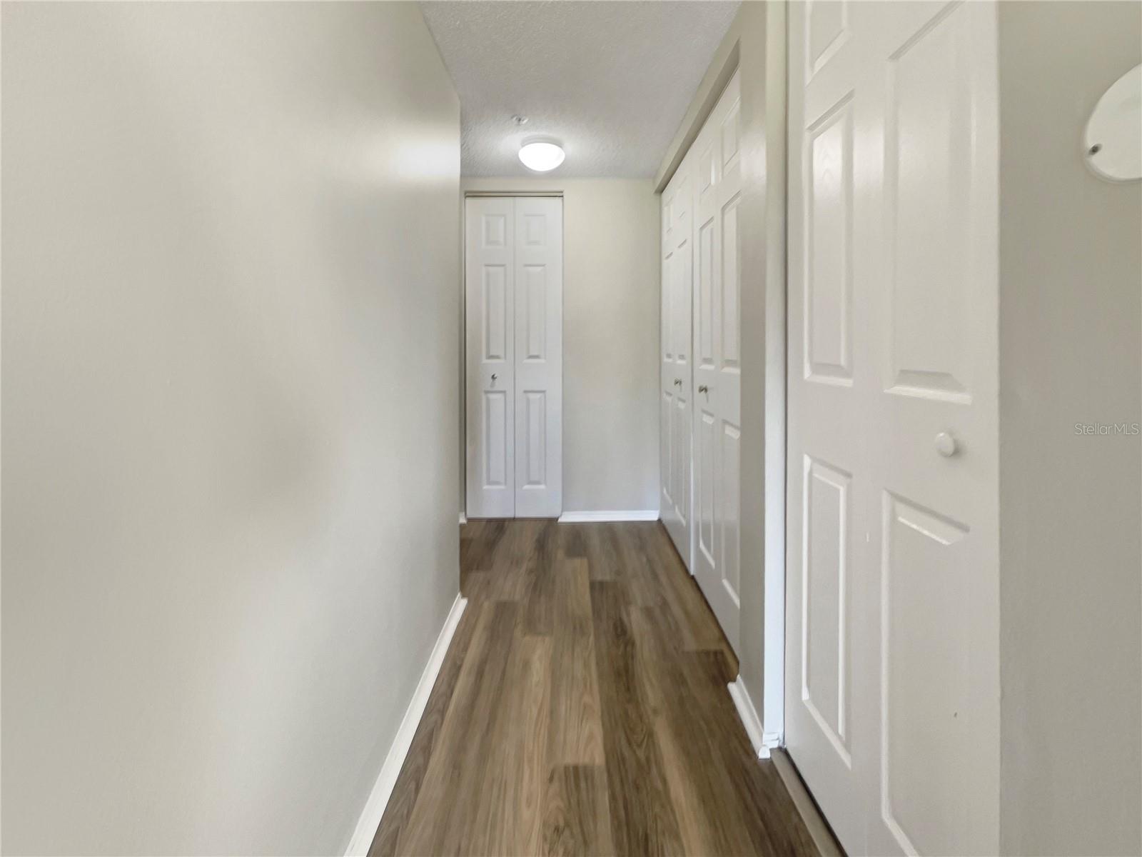 2400 FEATHER SOUND DR #211, CLEARWATER, FL, 33762