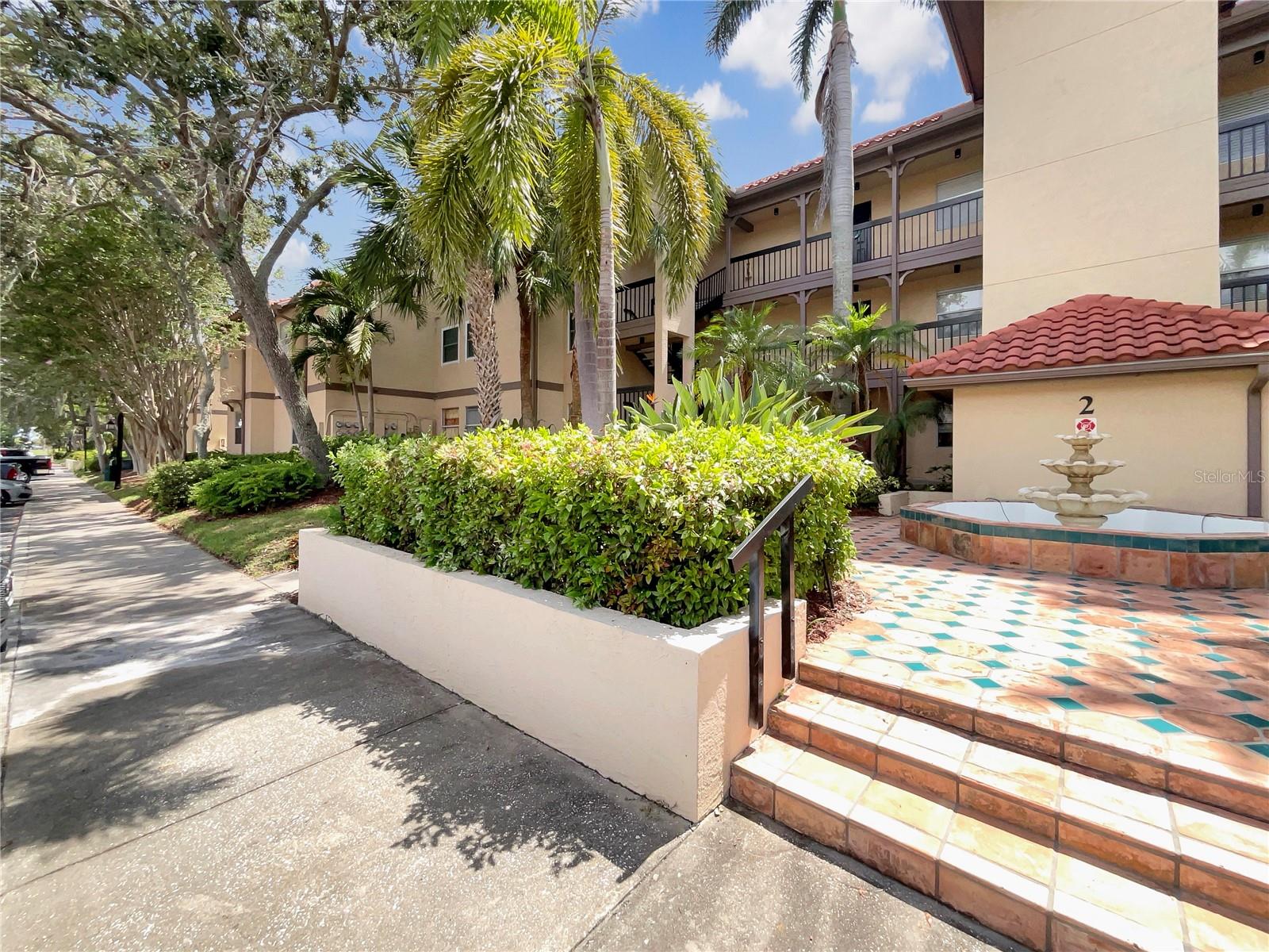 2400 FEATHER SOUND DR #211, CLEARWATER, FL, 33762