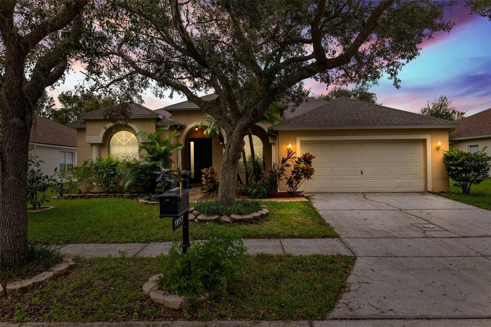 19117 DOVE CREEK DR, TAMPA, FL, 33647