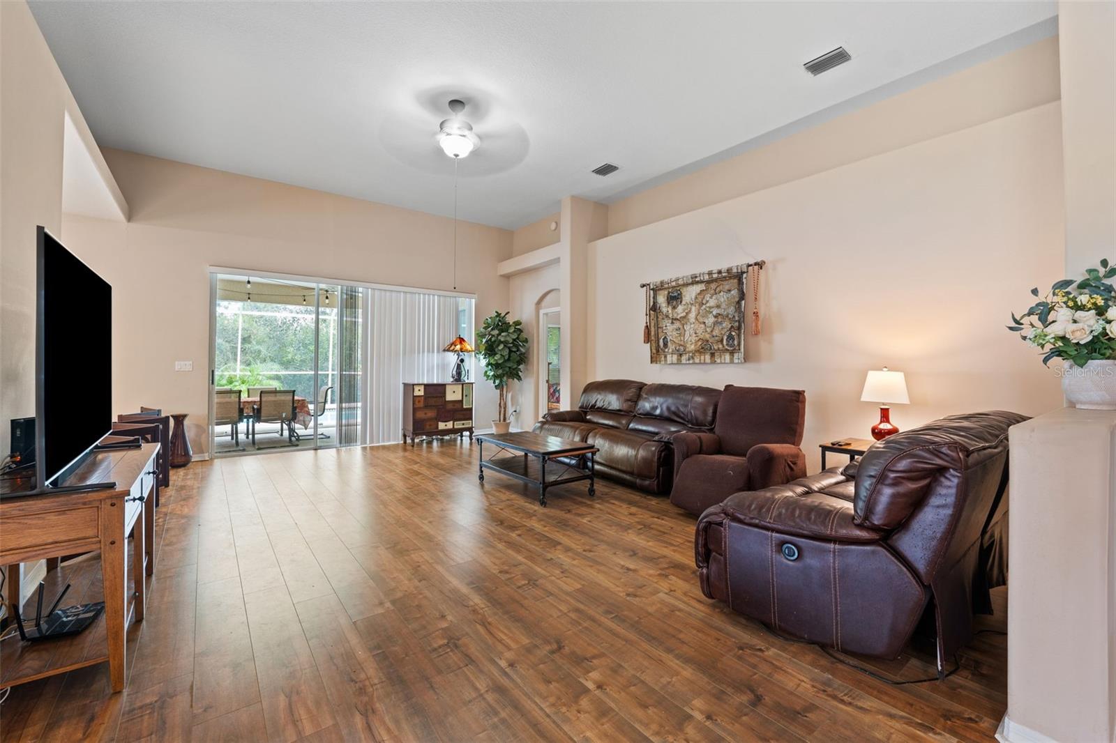 19117 DOVE CREEK DR, TAMPA, FL, 33647