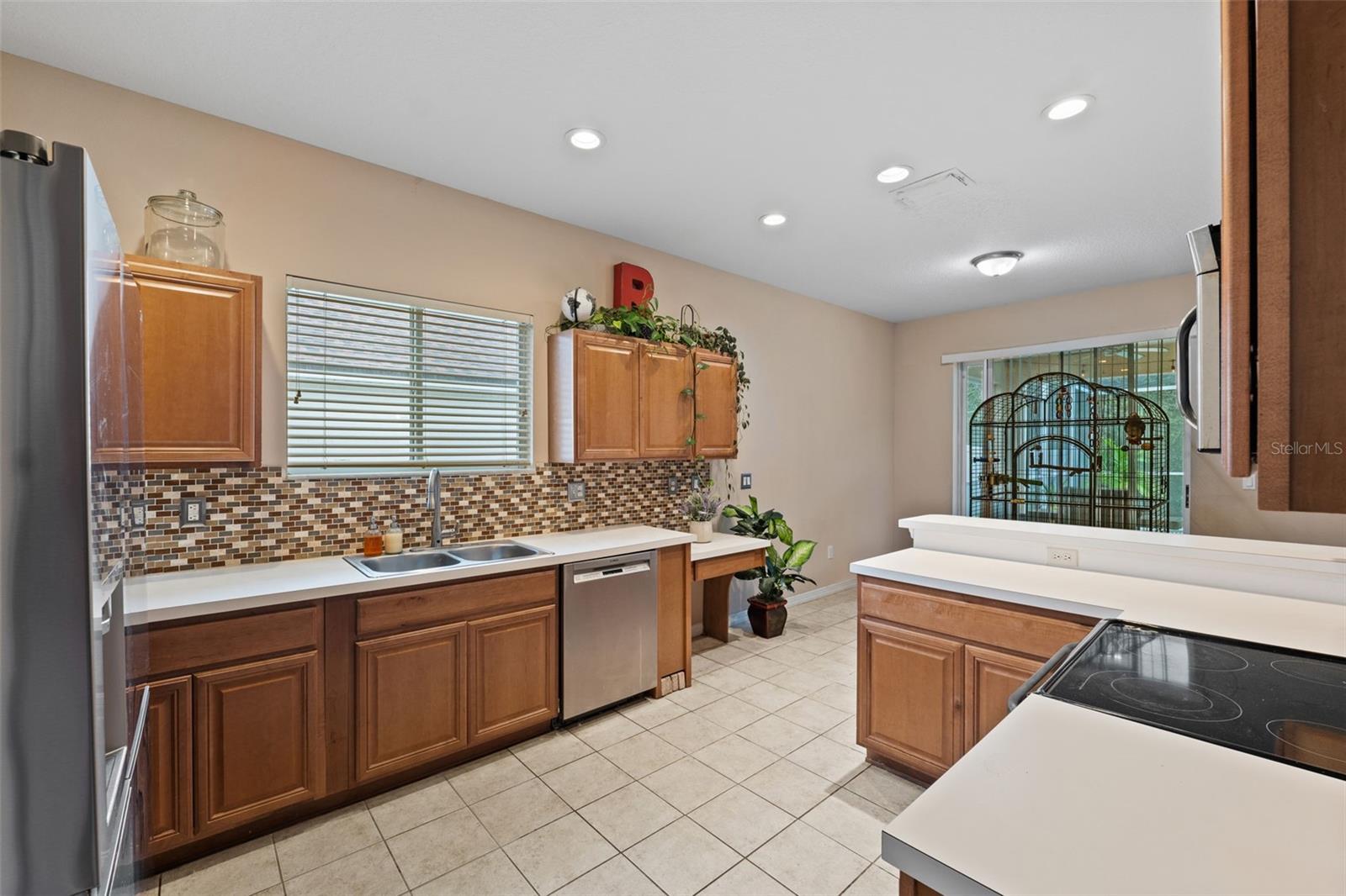 19117 DOVE CREEK DR, TAMPA, FL, 33647