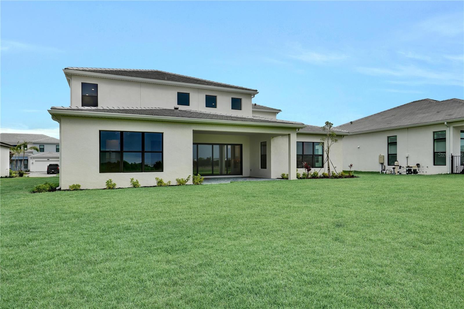 2477 WATERFRONT CIR, SARASOTA, FL, 34240