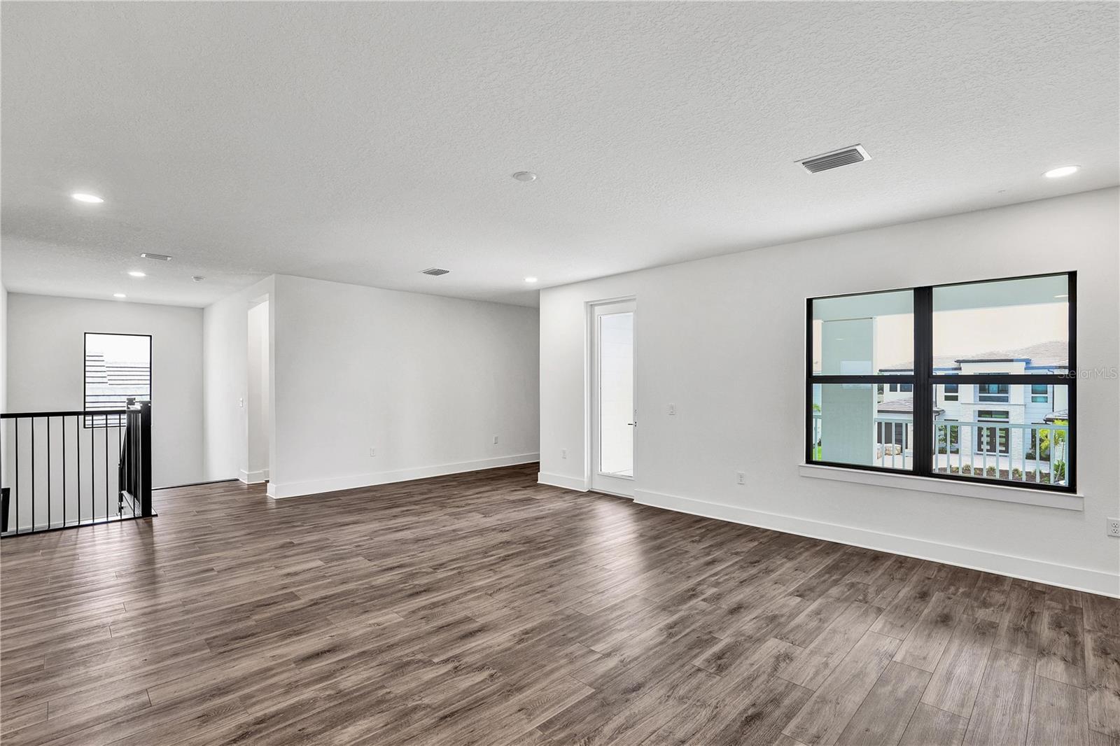 2477 WATERFRONT CIR, SARASOTA, FL, 34240