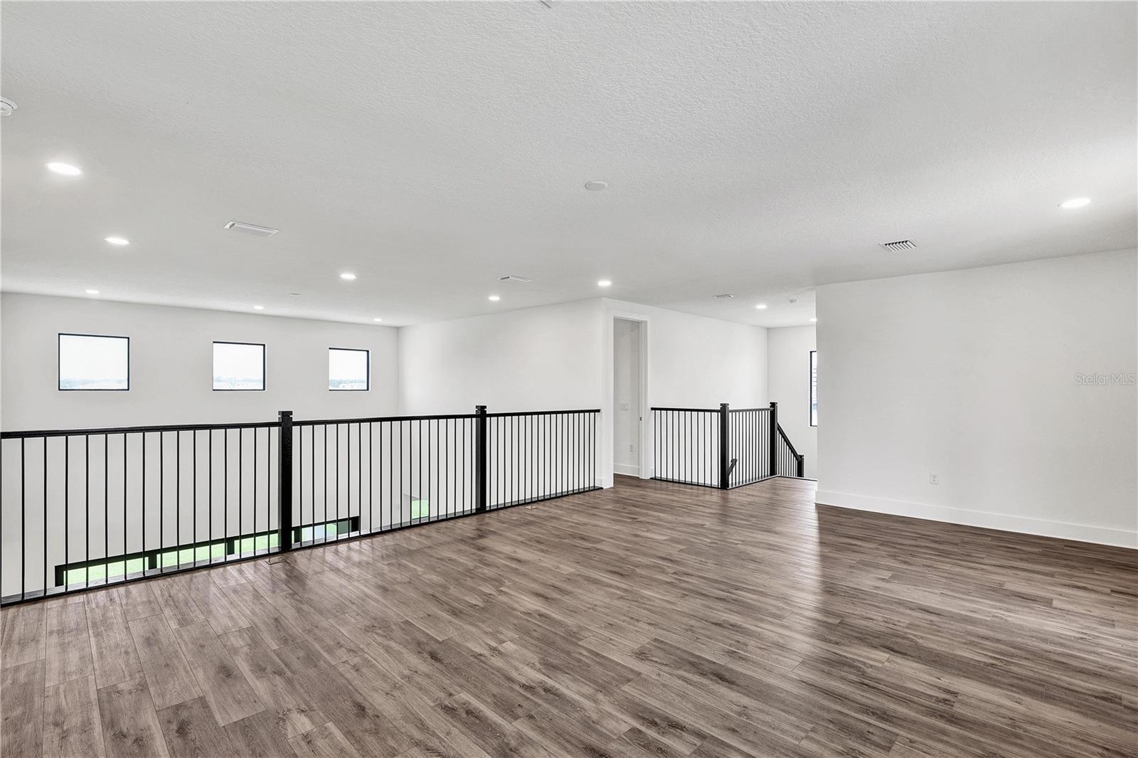 2477 WATERFRONT CIR, SARASOTA, FL, 34240