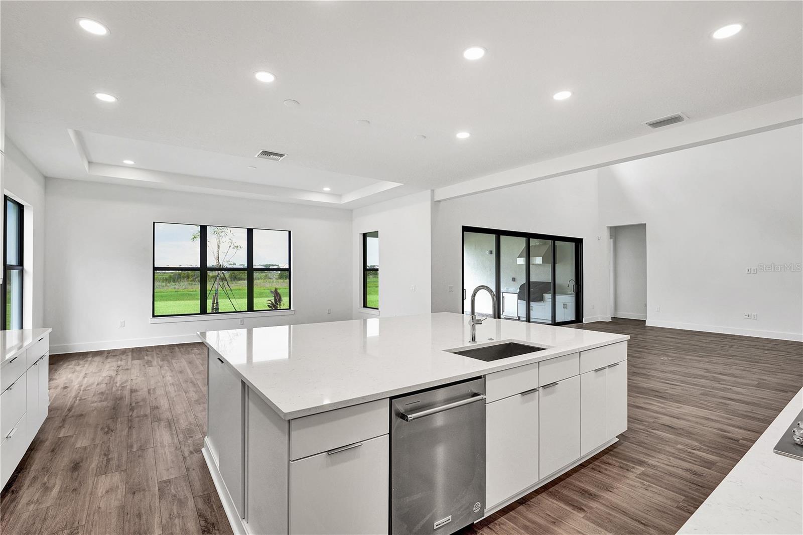 2477 WATERFRONT CIR, SARASOTA, FL, 34240