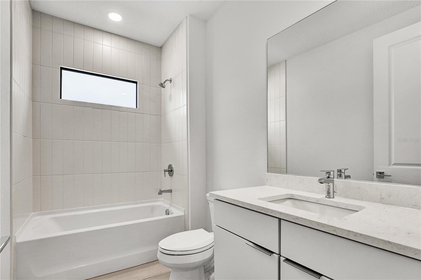 2477 WATERFRONT CIR, SARASOTA, FL, 34240