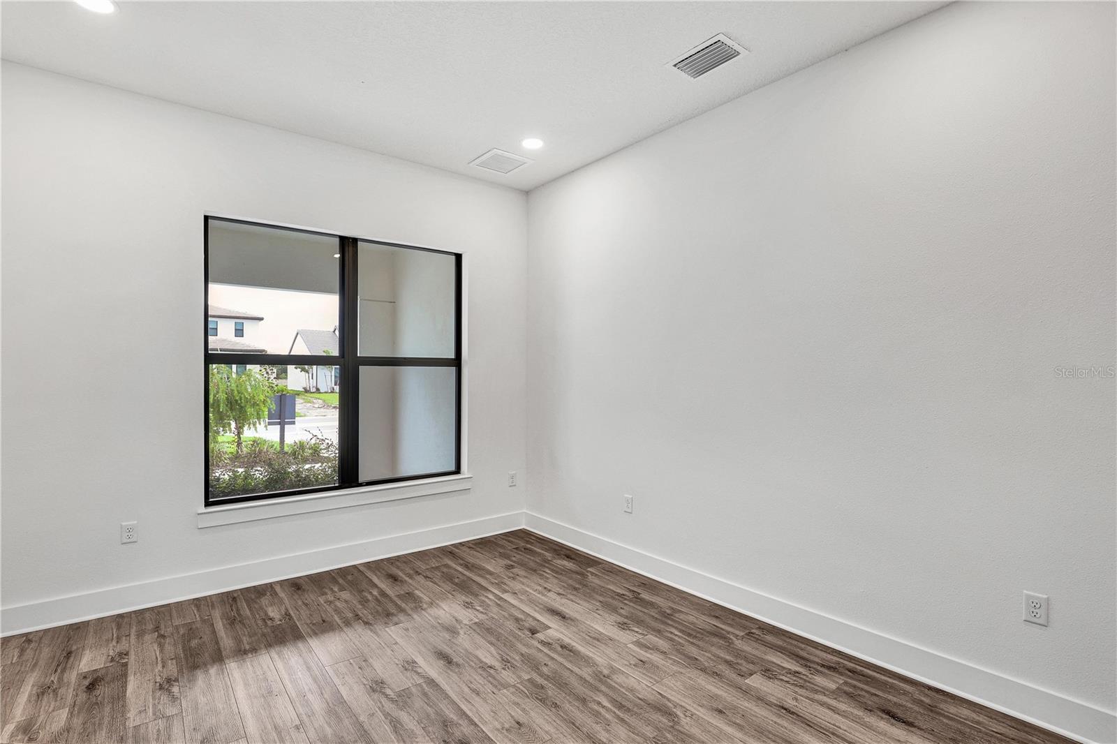 2477 WATERFRONT CIR, SARASOTA, FL, 34240