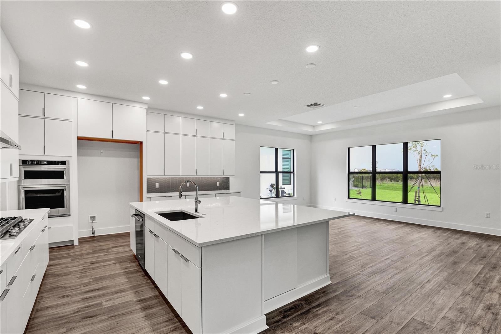 2477 WATERFRONT CIR, SARASOTA, FL, 34240