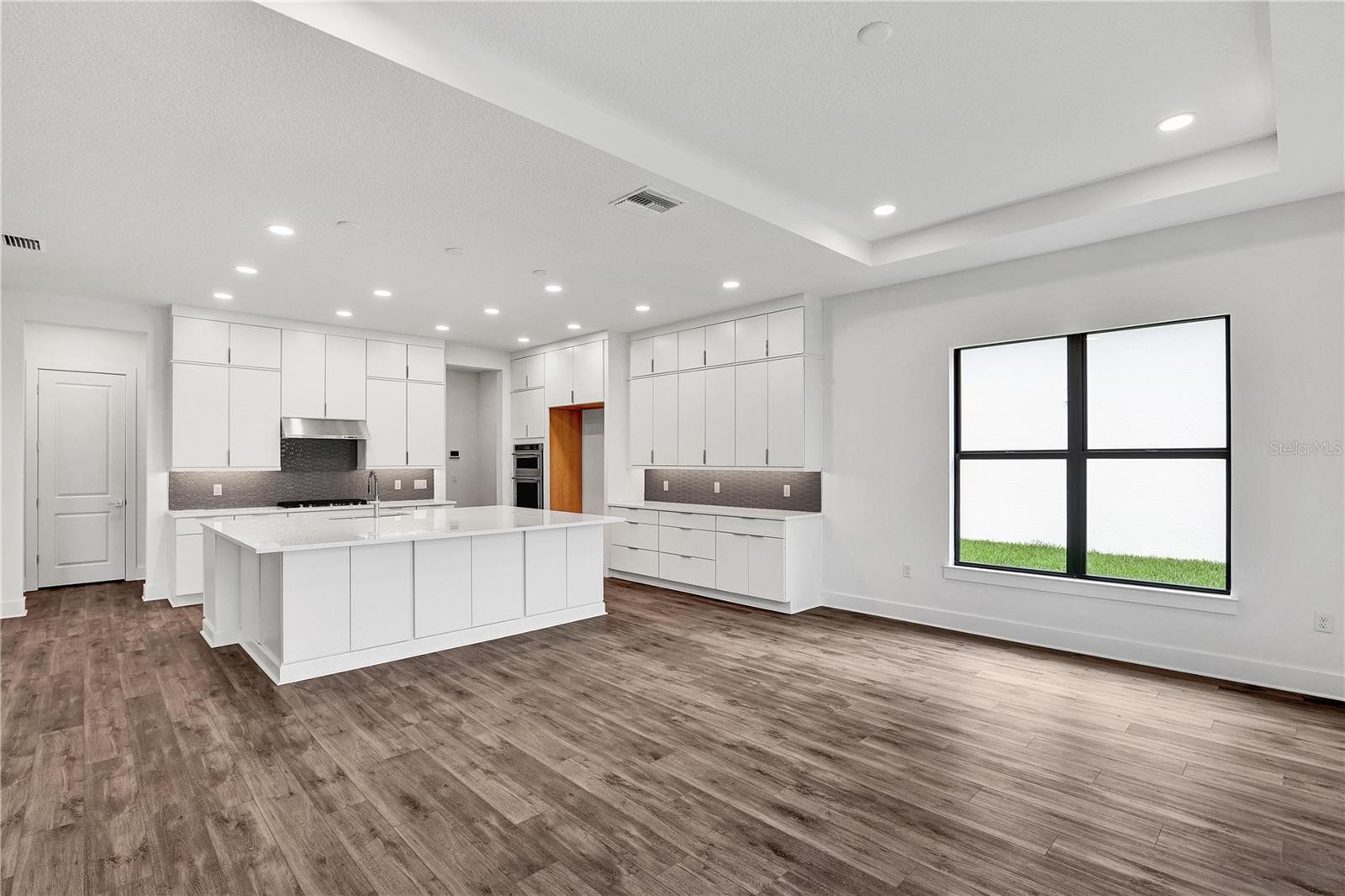 2477 WATERFRONT CIR, SARASOTA, FL, 34240