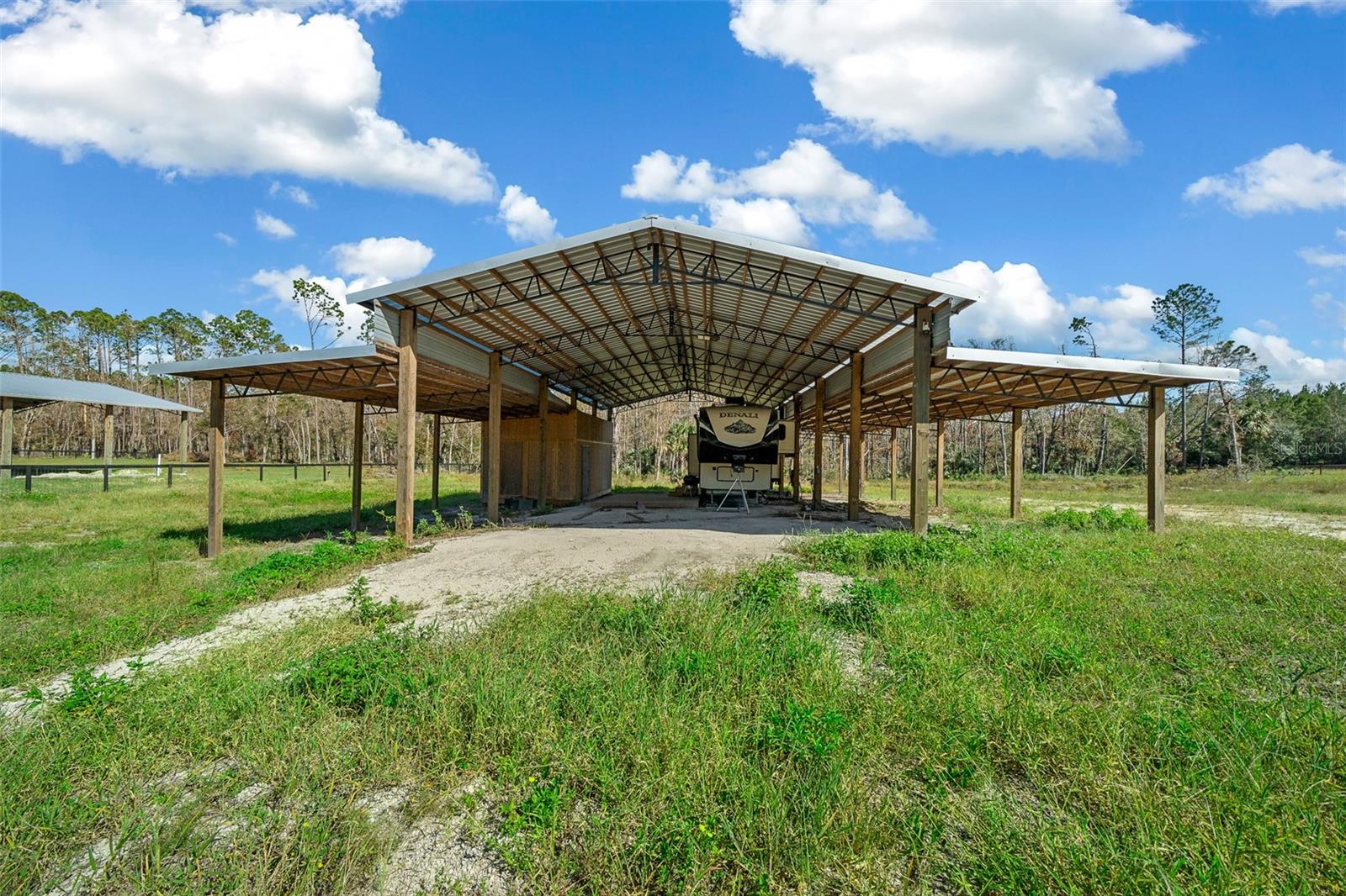 1208 PINE HILL DR, STEINHATCHEE, FL, 32359