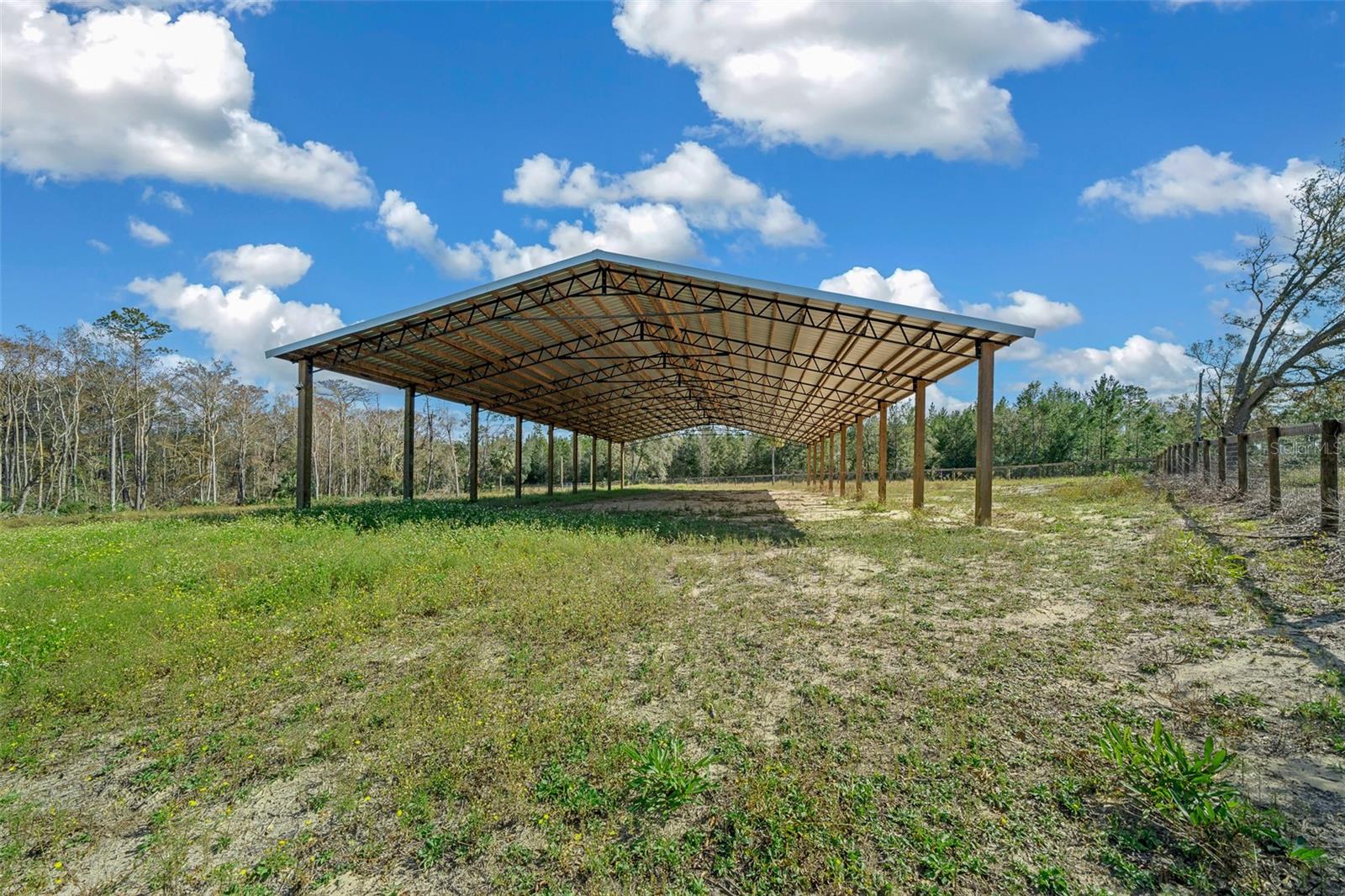 1208 PINE HILL DR, STEINHATCHEE, FL, 32359