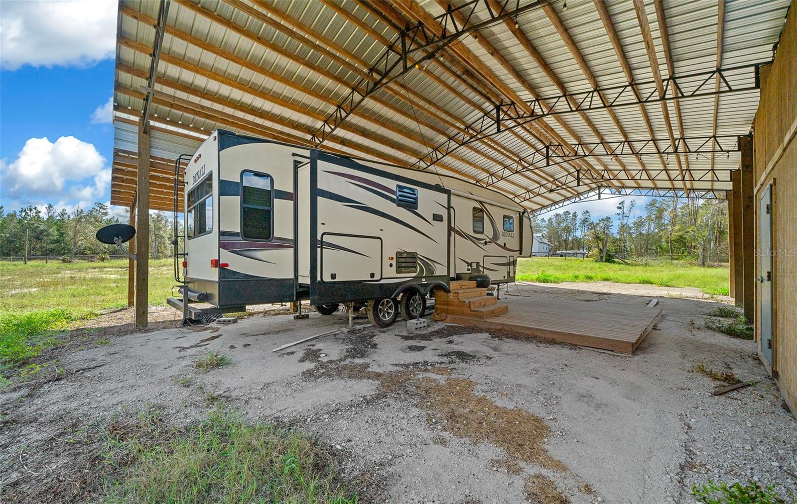 1208 PINE HILL DR, STEINHATCHEE, FL, 32359