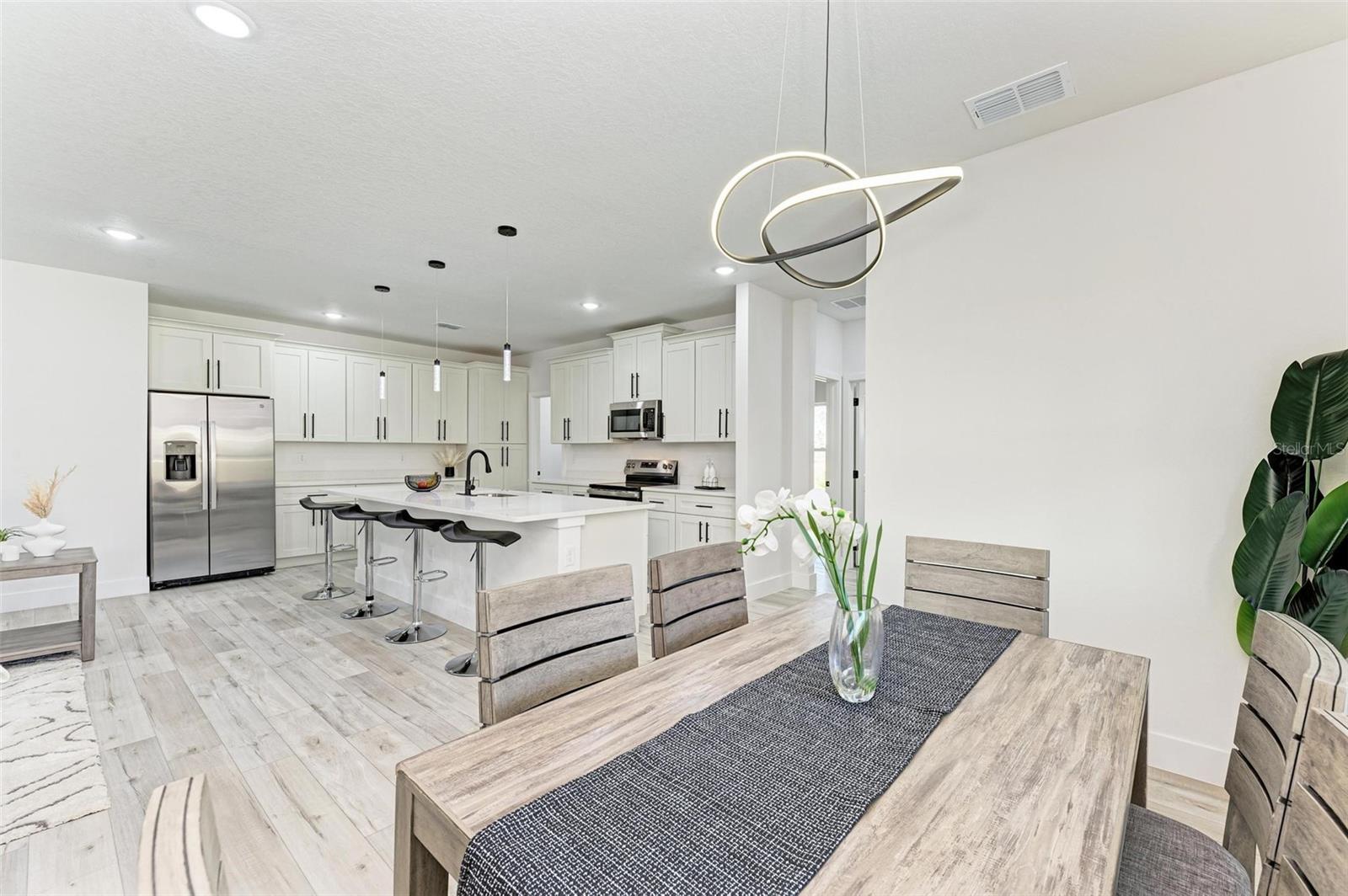 33 TEE VIEW RD, ROTONDA WEST, FL, 33947