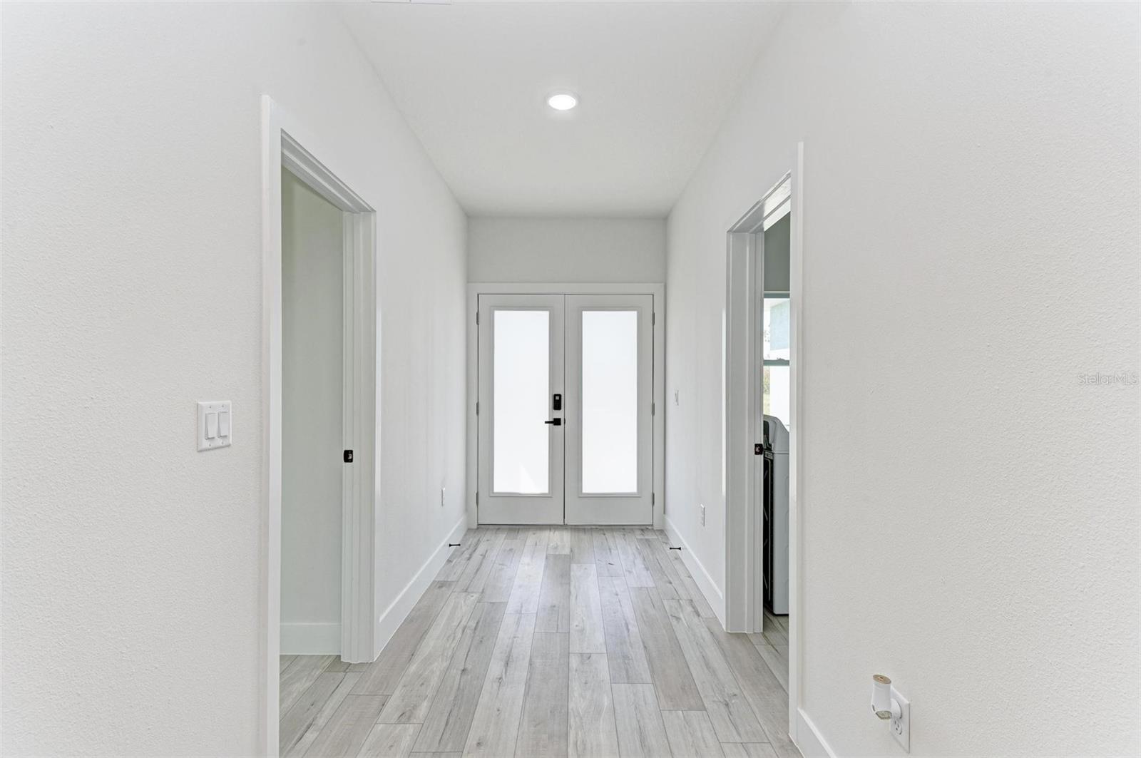 33 TEE VIEW RD, ROTONDA WEST, FL, 33947