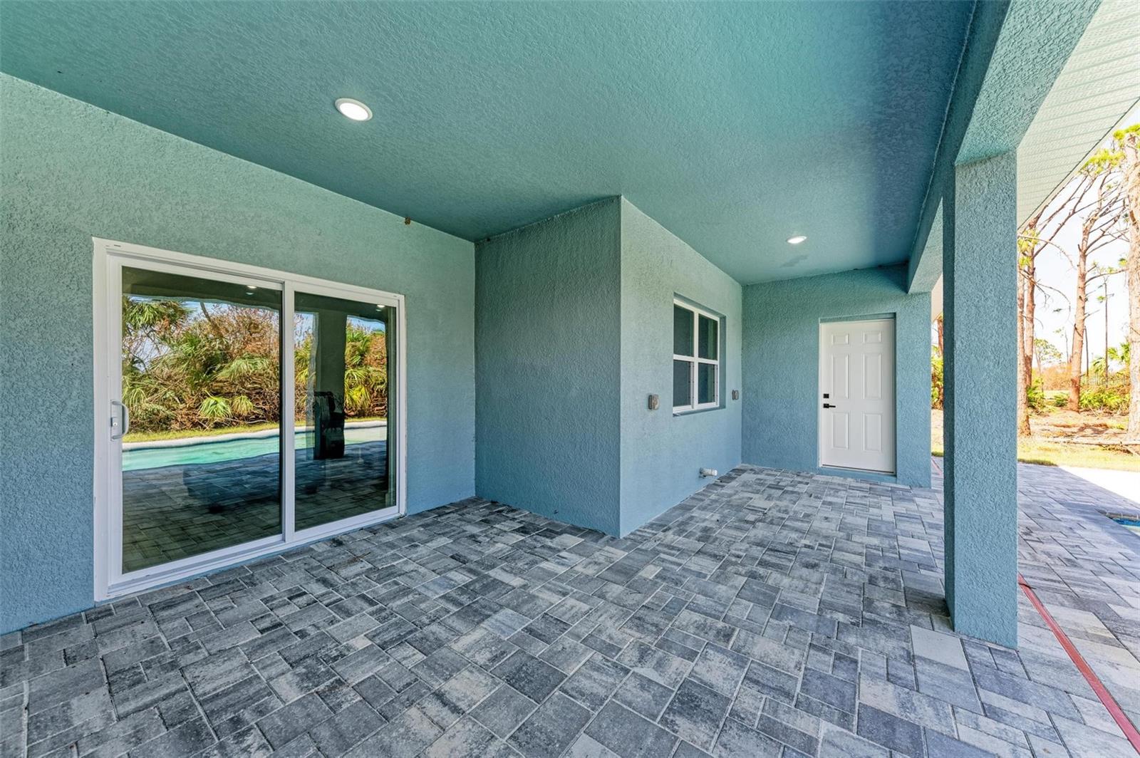 33 TEE VIEW RD, ROTONDA WEST, FL, 33947