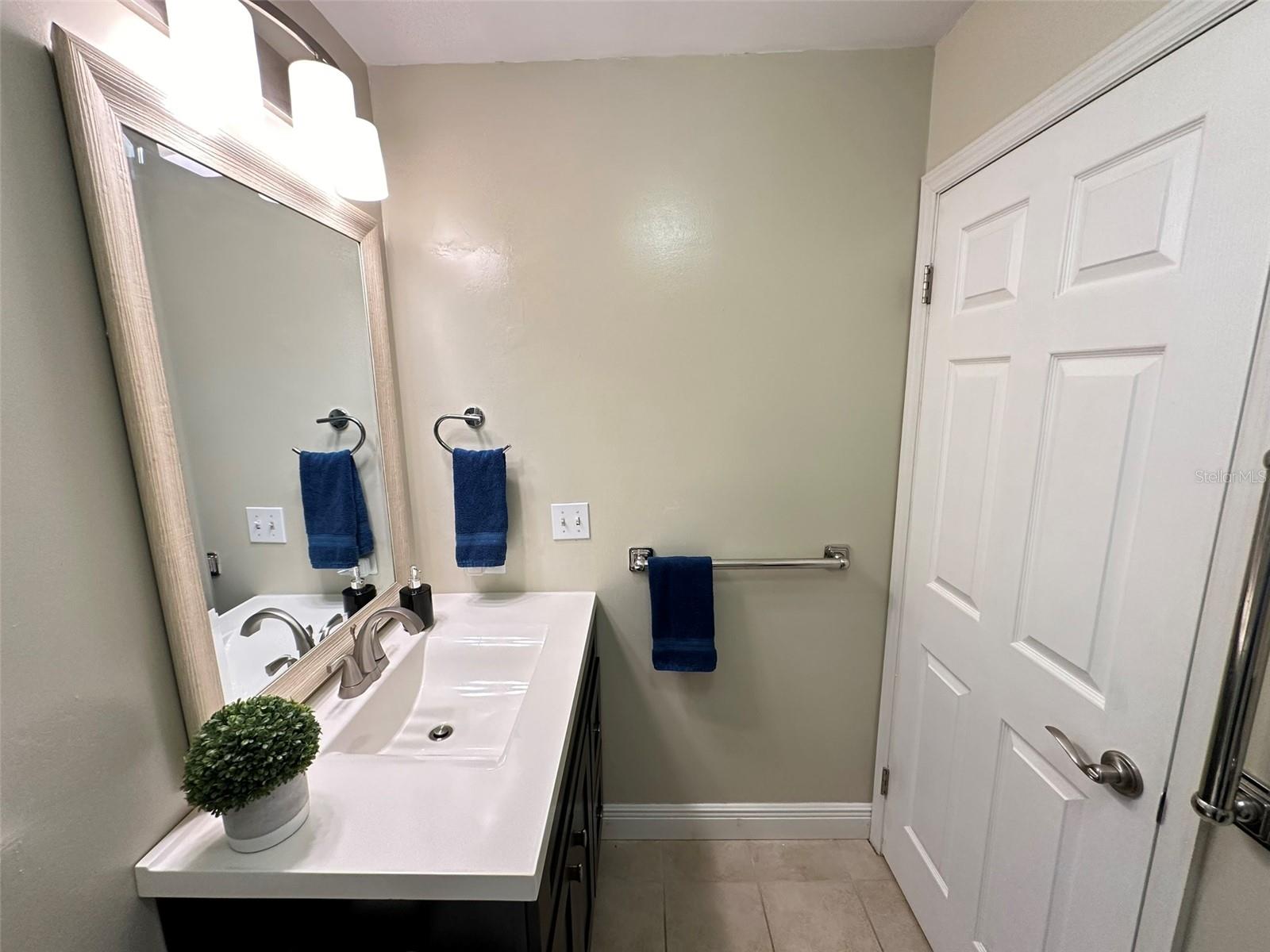 3063 E DORCHESTER DR, PALM HARBOR, FL, 34684