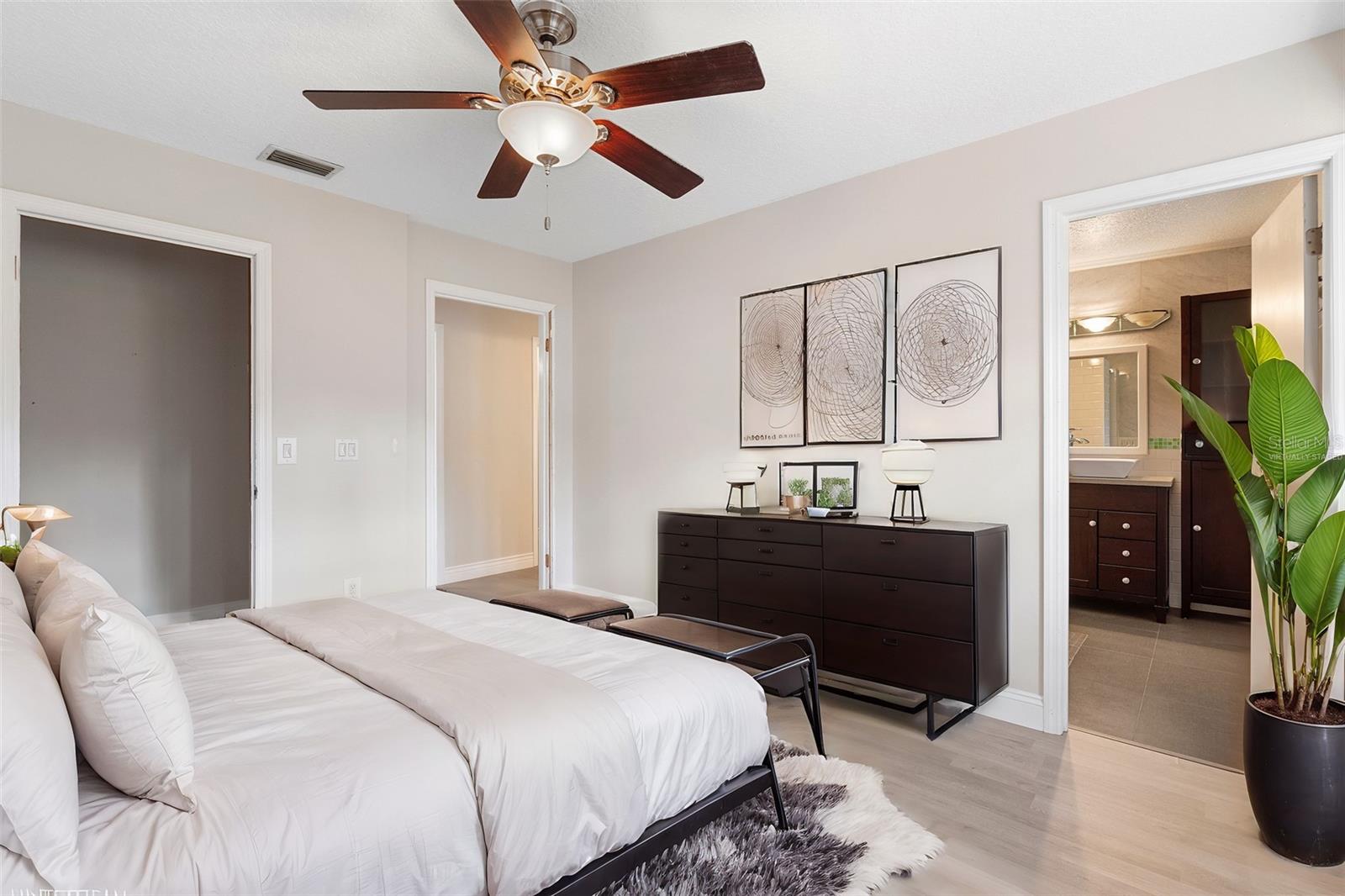 304 HIBISCUS ST, CHULUOTA, FL, 32766