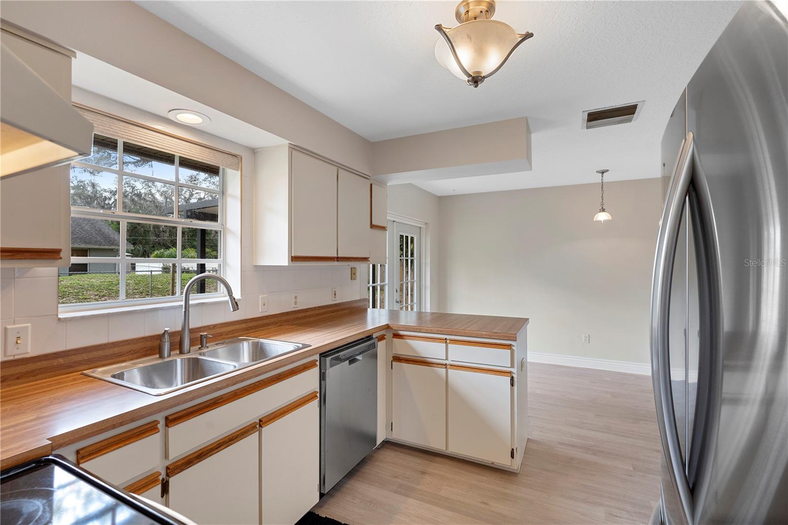 304 HIBISCUS ST, CHULUOTA, FL, 32766