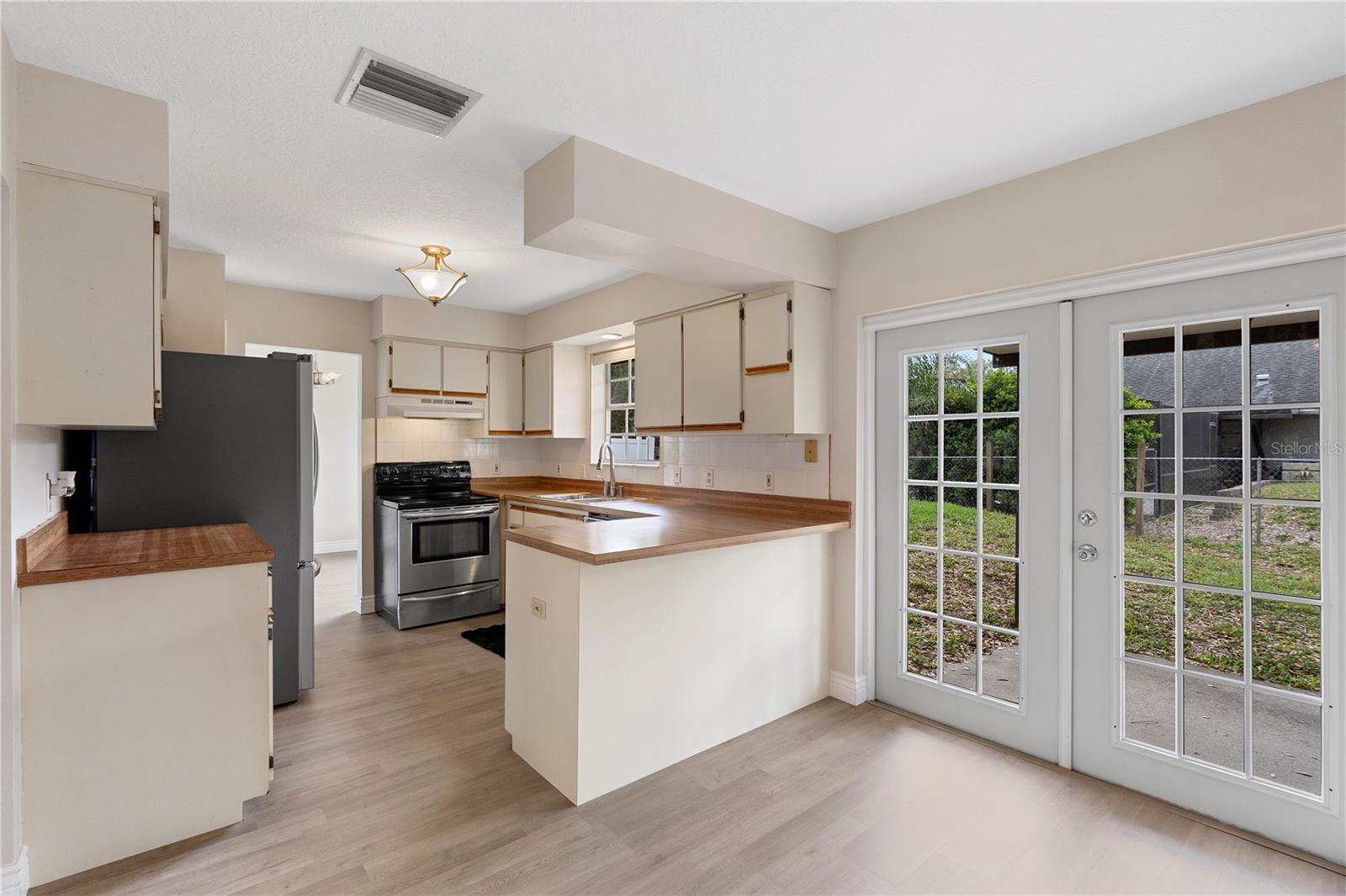 304 HIBISCUS ST, CHULUOTA, FL, 32766