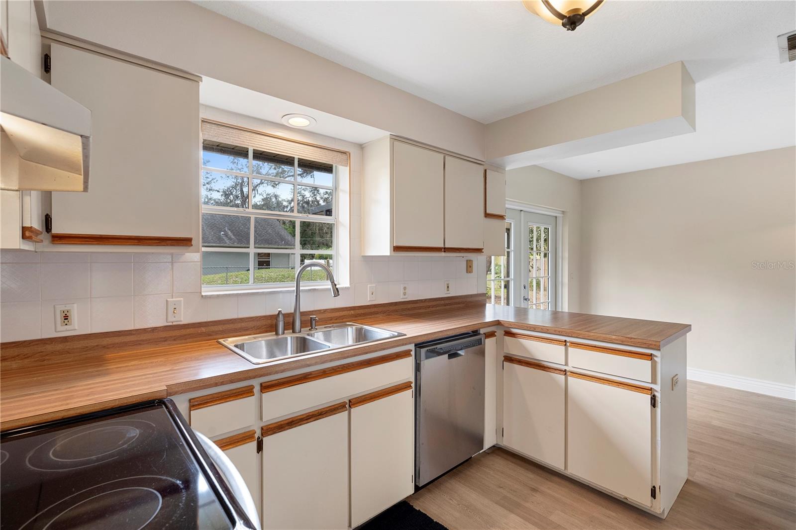 304 HIBISCUS ST, CHULUOTA, FL, 32766