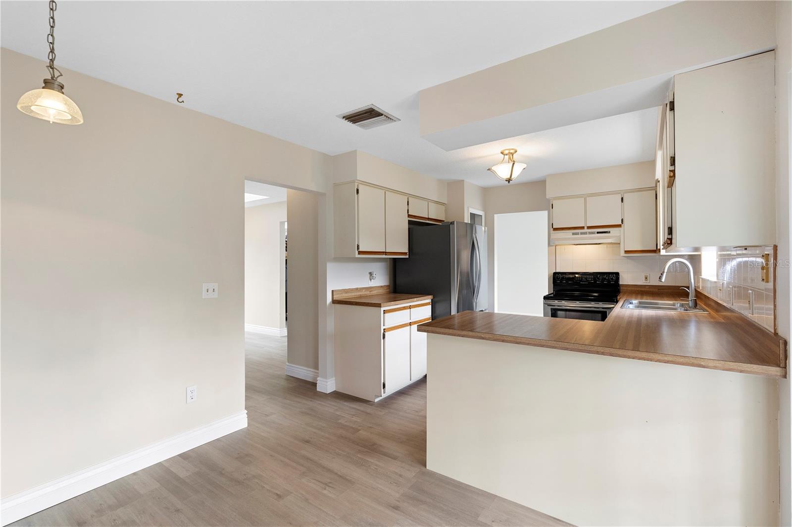 304 HIBISCUS ST, CHULUOTA, FL, 32766