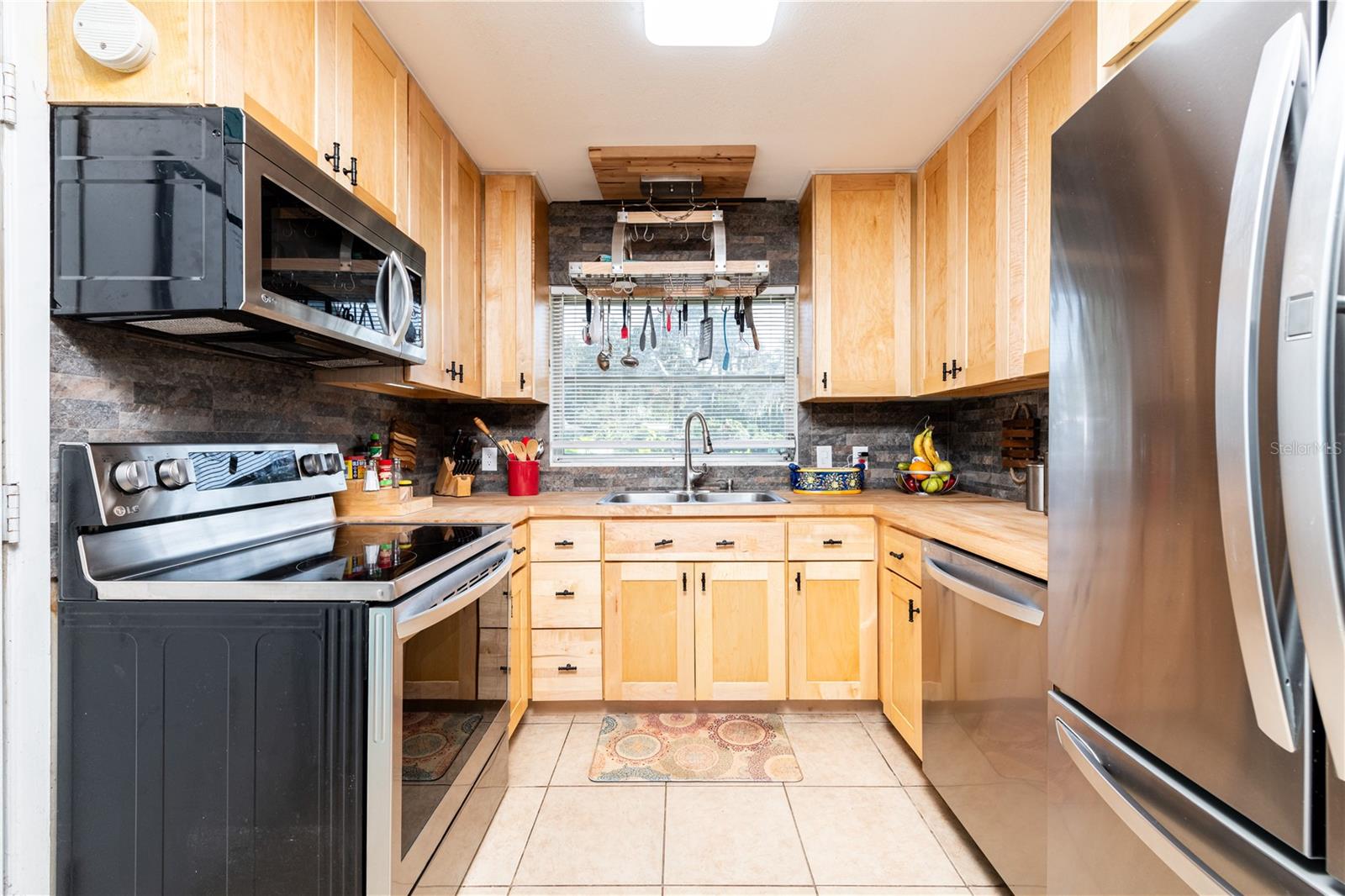 9126 E GOSPEL ISLAND RD, INVERNESS, FL, 34450