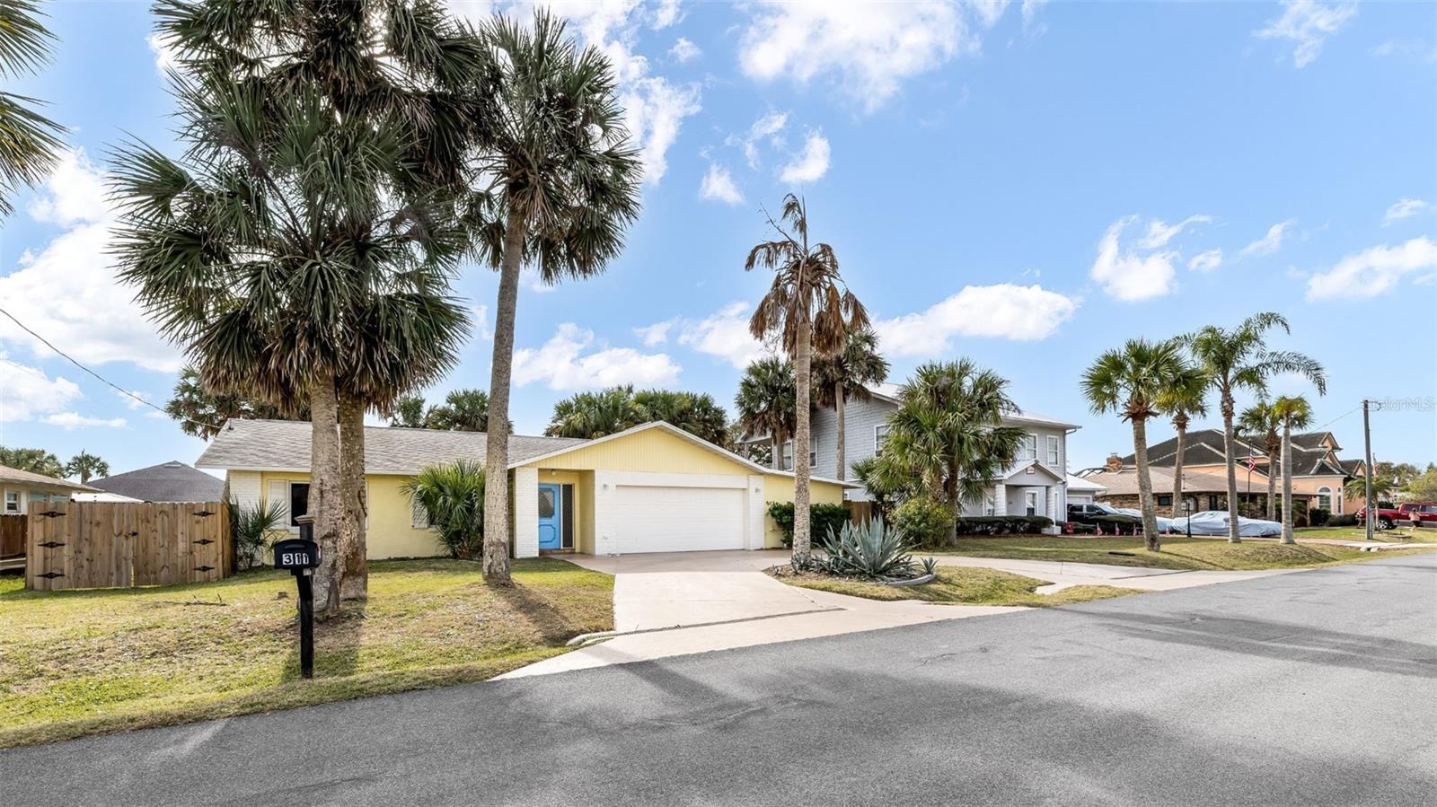 311 N 11TH ST, FLAGLER BEACH, FL, 32136