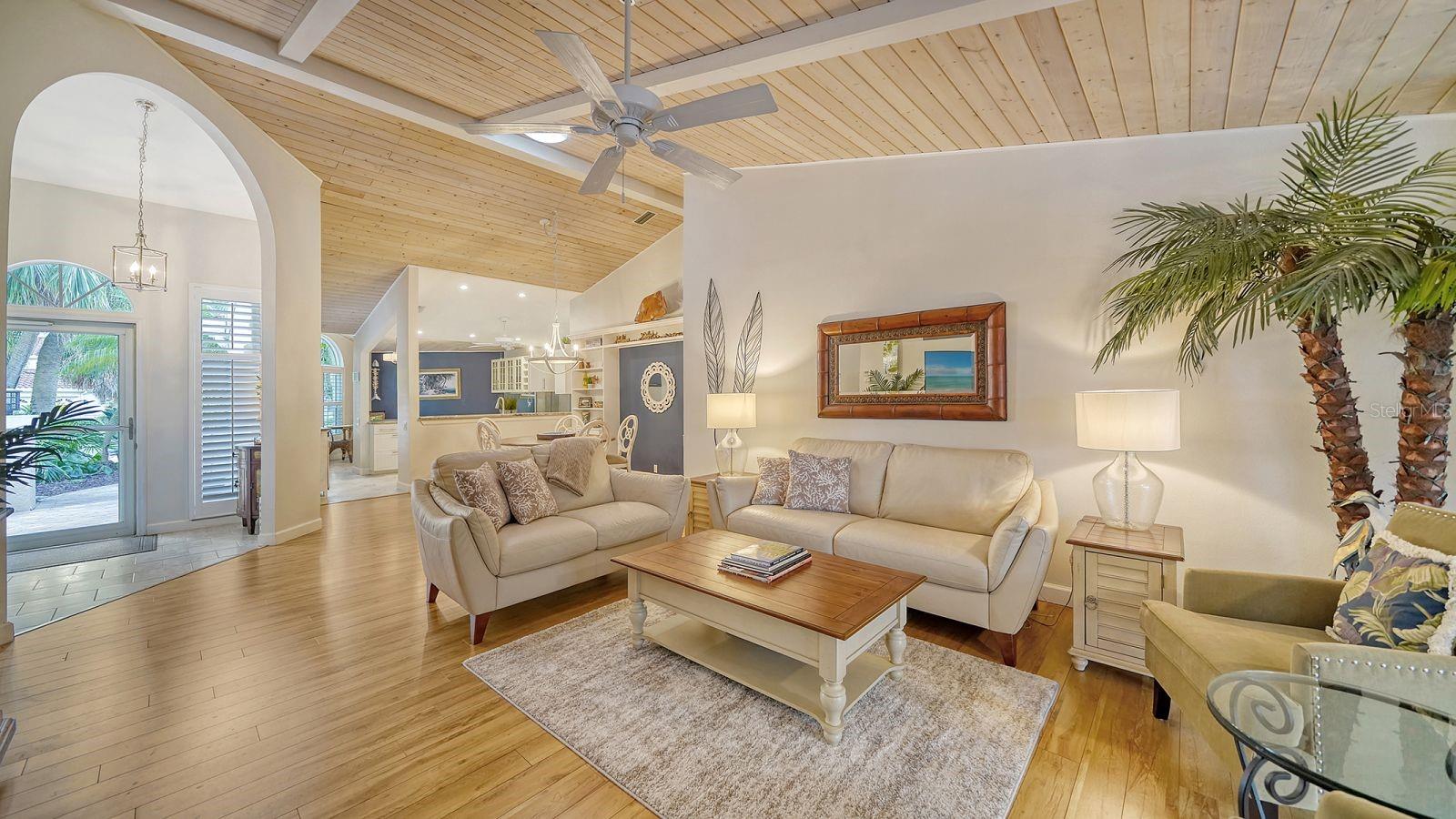 328 WOODS POINT RD, OSPREY, FL, 34229