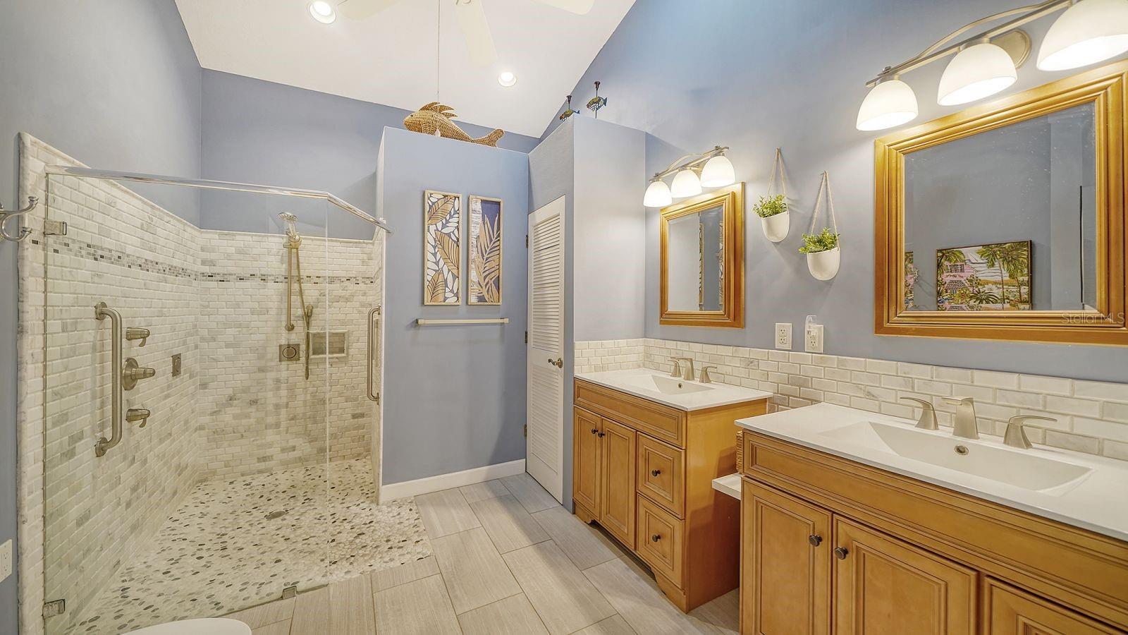 328 WOODS POINT RD, OSPREY, FL, 34229