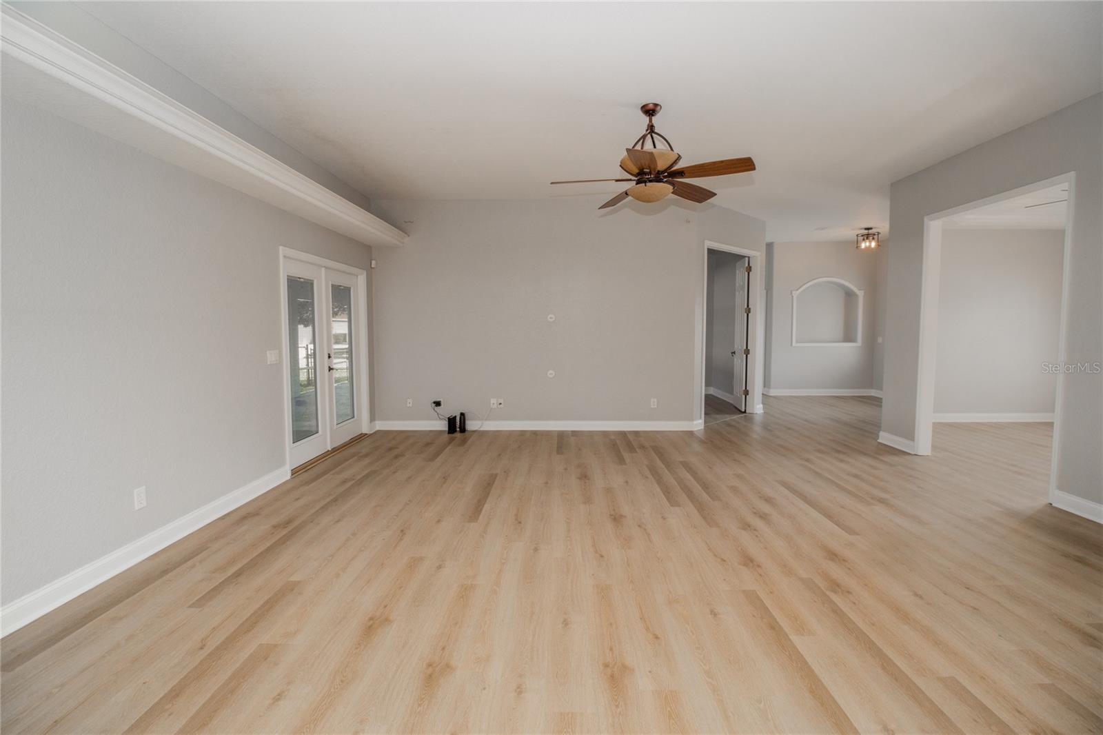 300 WINONA CT, AUBURNDALE, FL, 33823