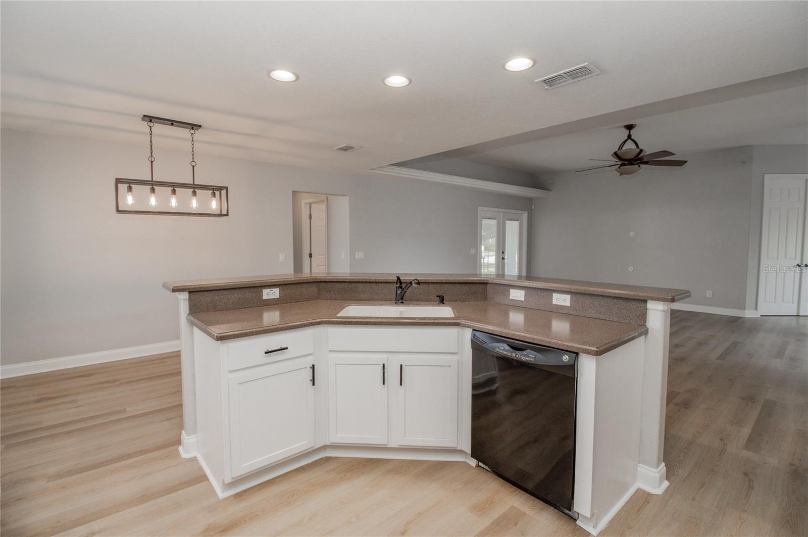 300 WINONA CT, AUBURNDALE, FL, 33823