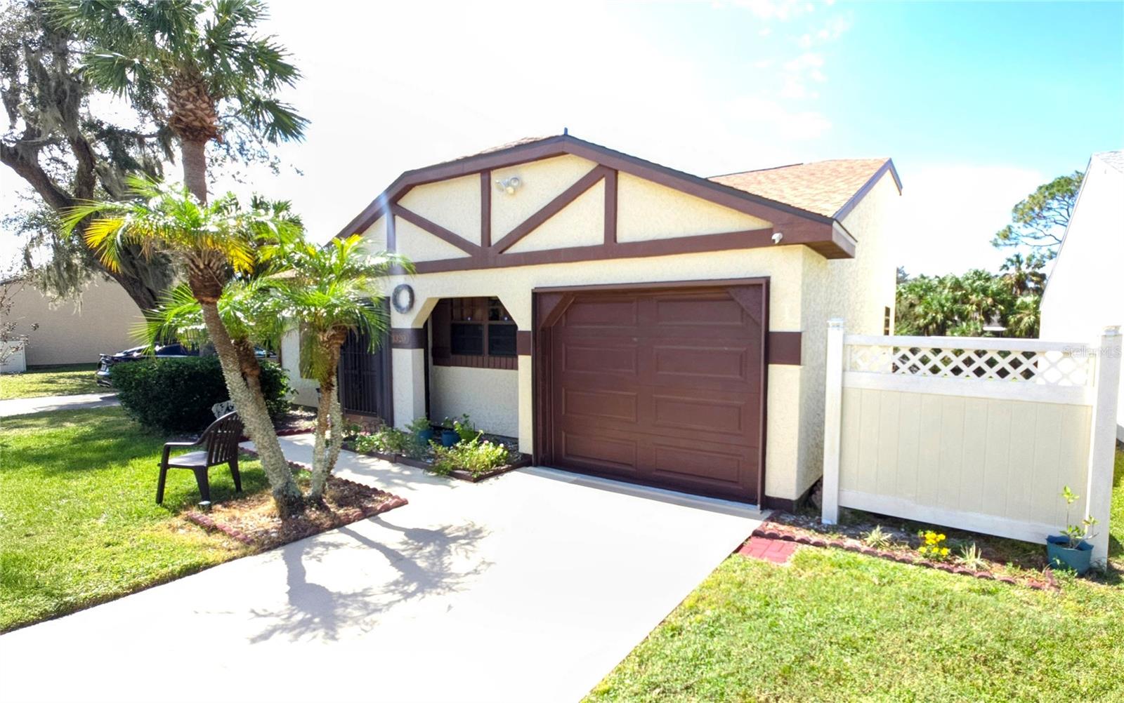 1320 W CORKTREE CIR, PORT CHARLOTTE, FL, 33952