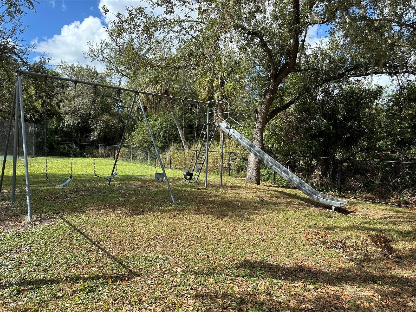 1320 W CORKTREE CIR, PORT CHARLOTTE, FL, 33952