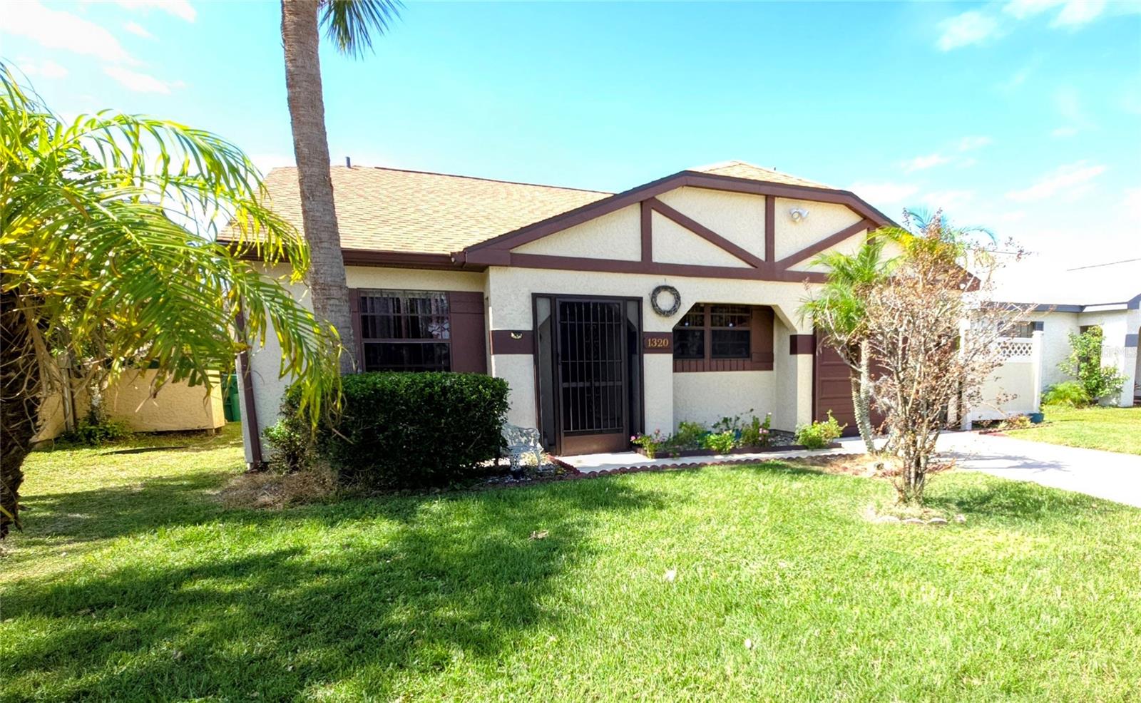 1320 W CORKTREE CIR, PORT CHARLOTTE, FL, 33952