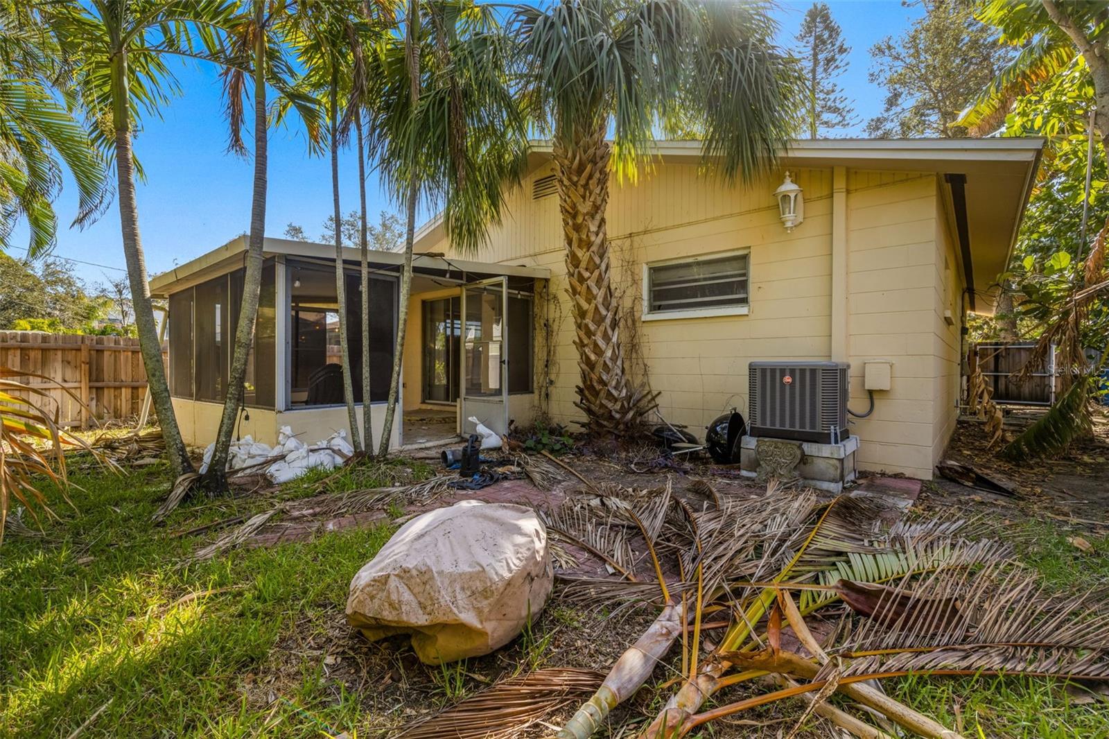 1811 MISSISSIPPI AVE NE, ST PETERSBURG, FL, 33703