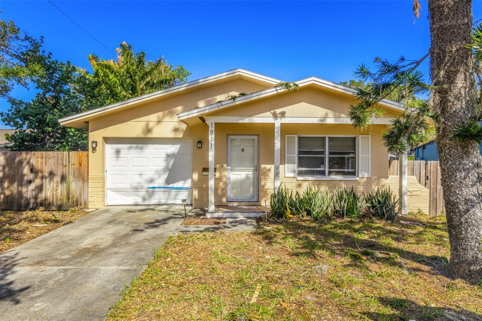 1811 MISSISSIPPI AVE NE, ST PETERSBURG, FL, 33703