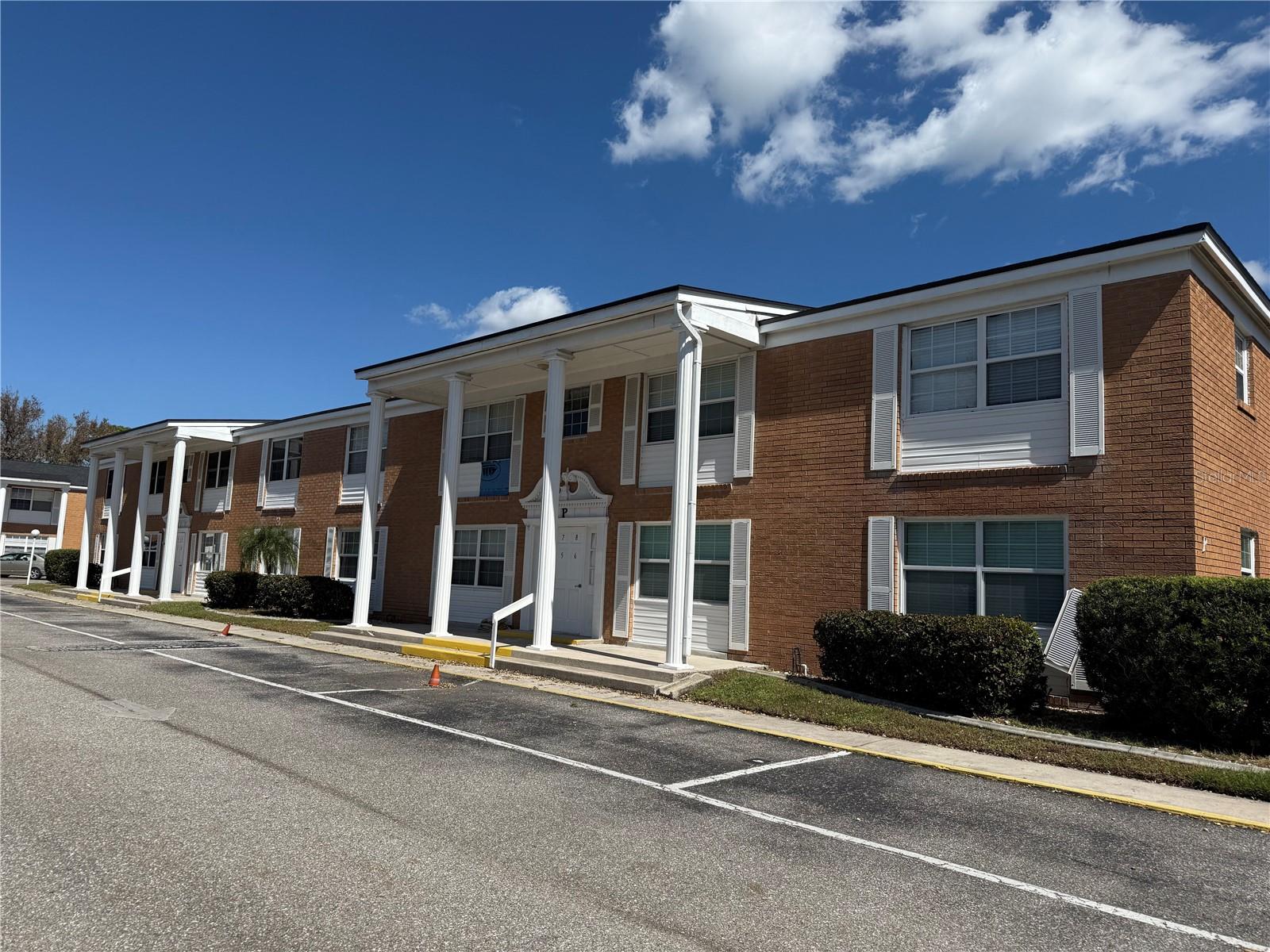 C7499218 Property Photo