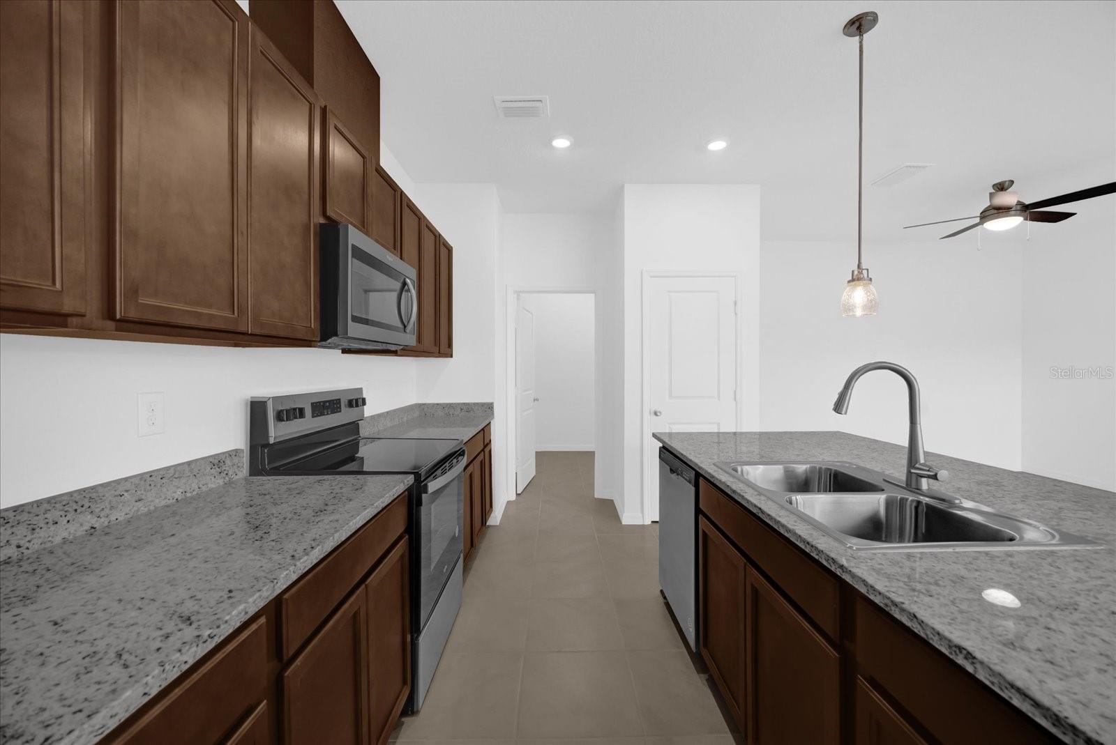 8626 CARIBBEAN PINE WAY, LAKELAND, FL, 33809