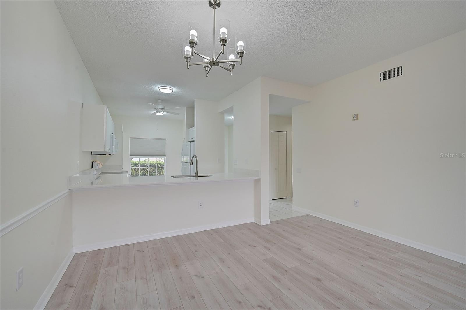 4210 CADDIE DR E #102, BRADENTON, FL, 34203