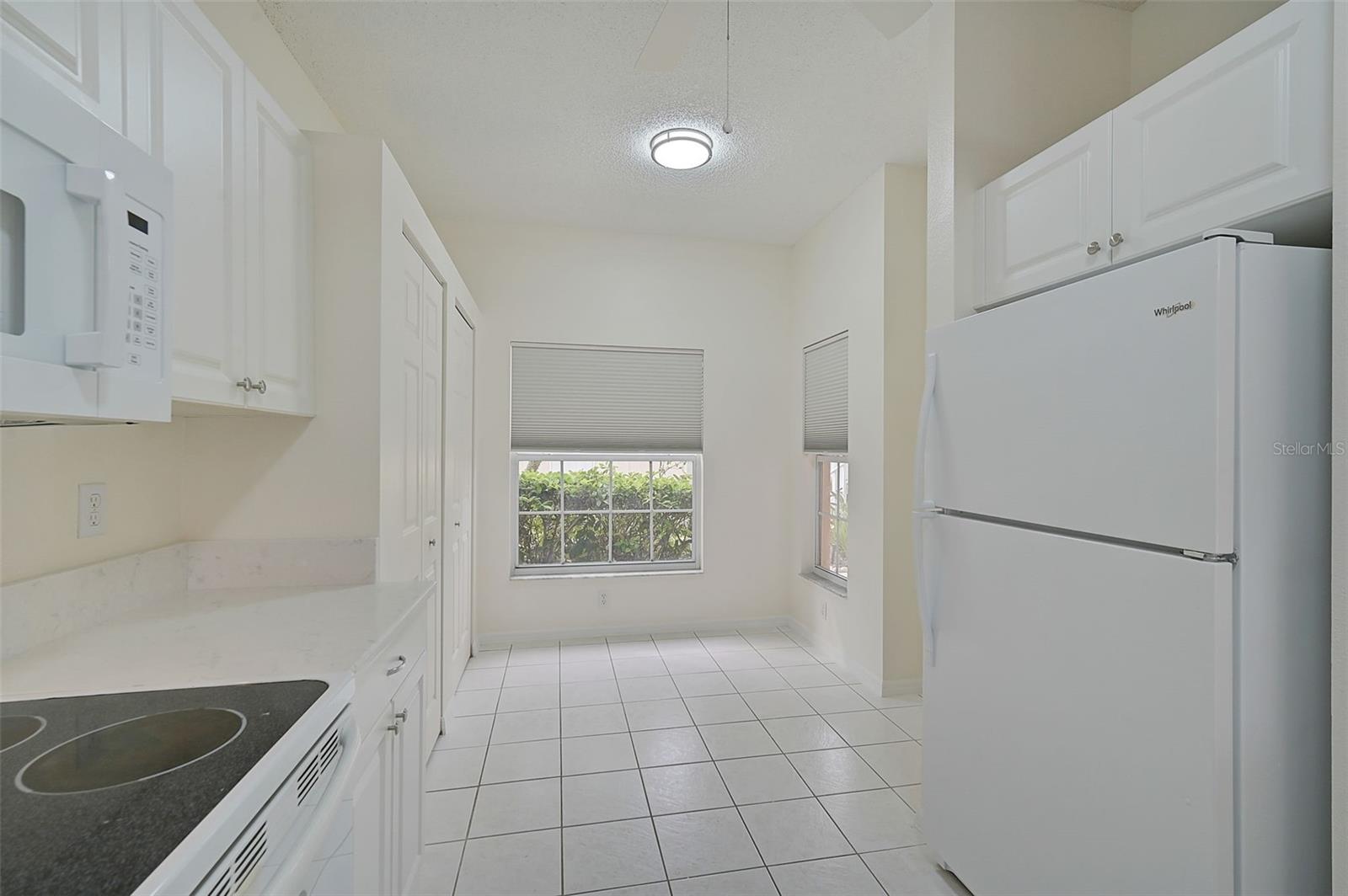 4210 CADDIE DR E #102, BRADENTON, FL, 34203