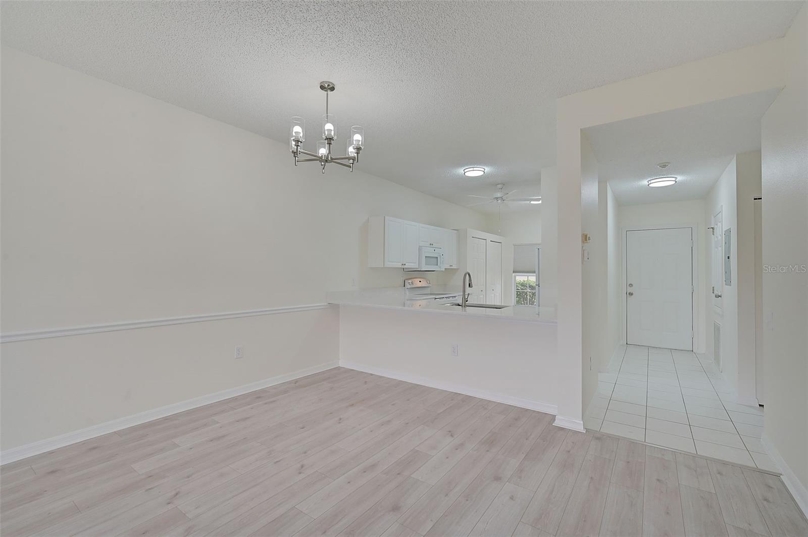 4210 CADDIE DR E #102, BRADENTON, FL, 34203