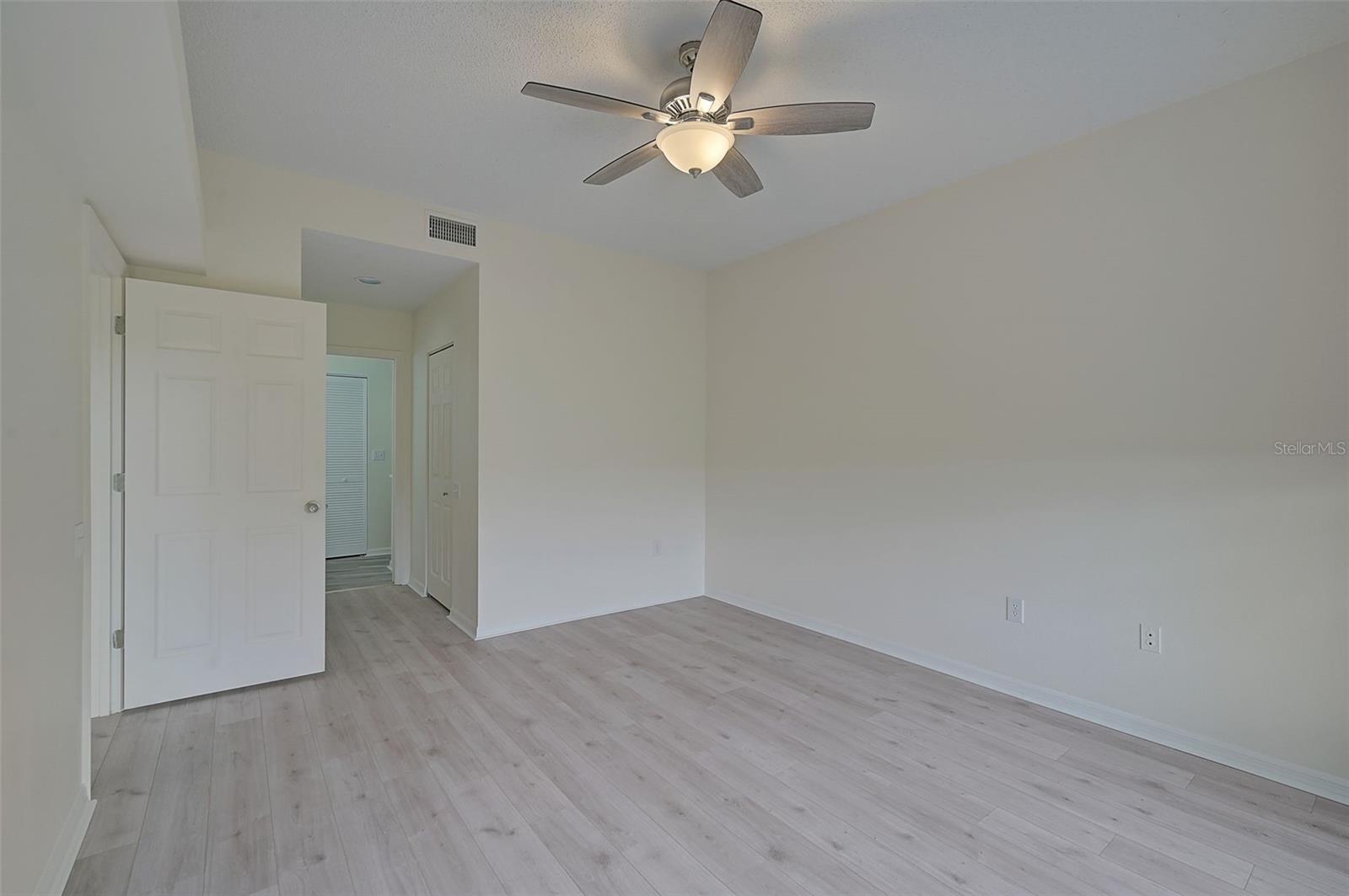 4210 CADDIE DR E #102, BRADENTON, FL, 34203