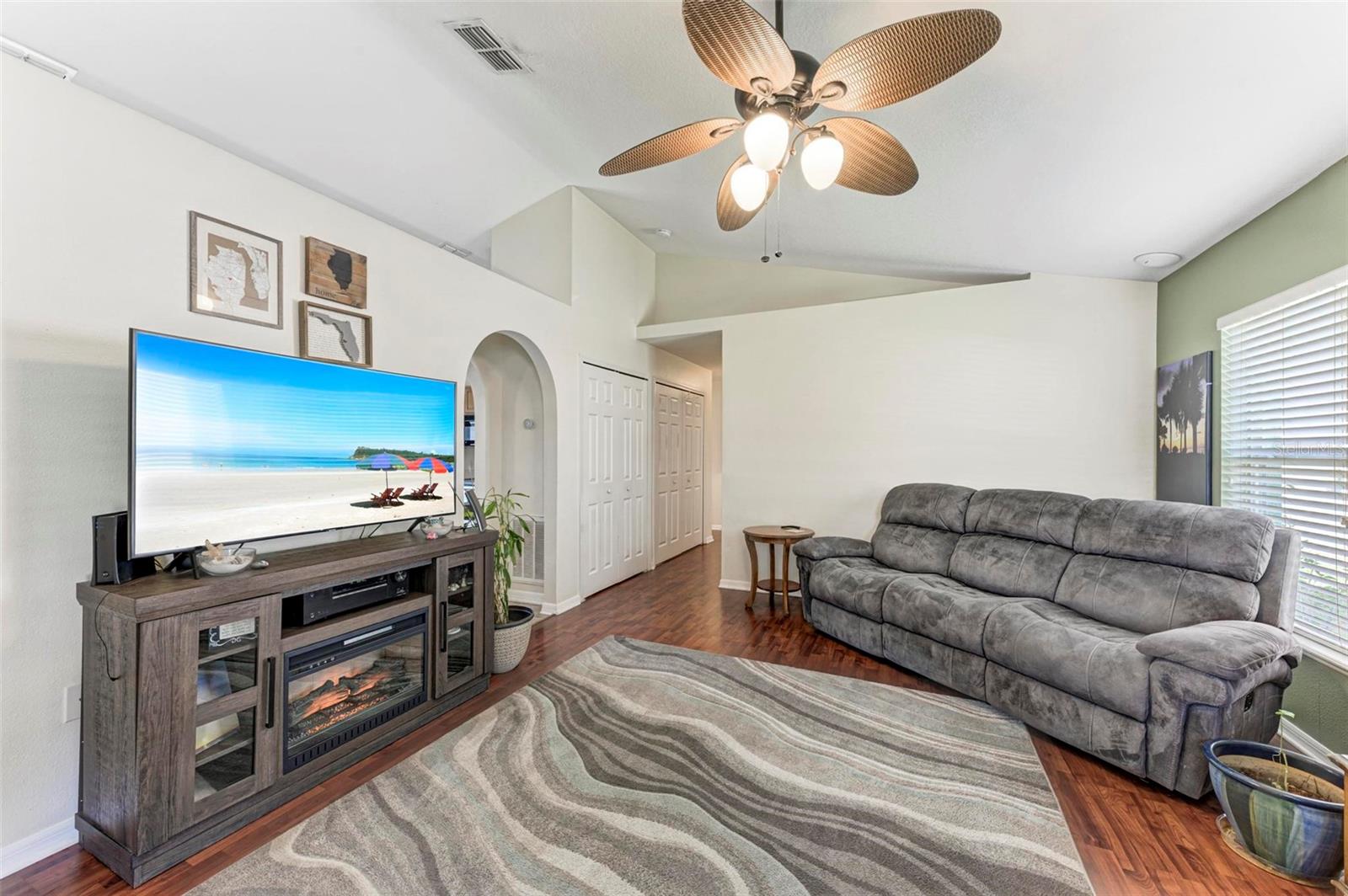 9815 33RD AVE E, PALMETTO, FL, 34221