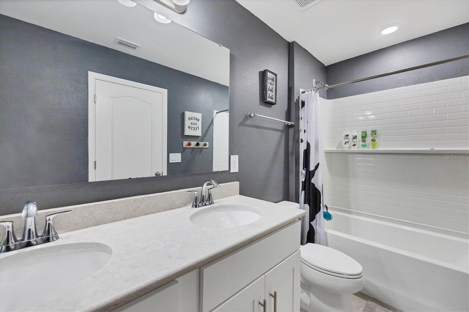16833 TERRAPIN KEY DR, PORT CHARLOTTE, FL, 33953